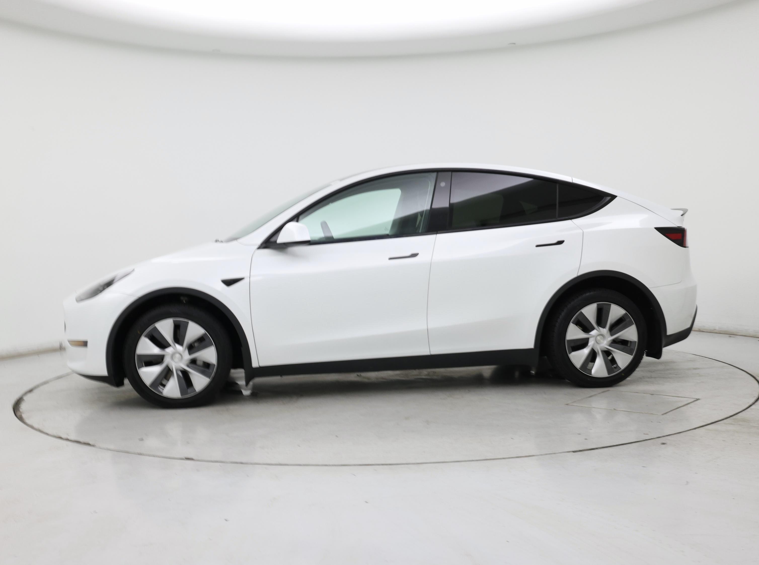 Thumbnail: 2023 Tesla Model Y - 3