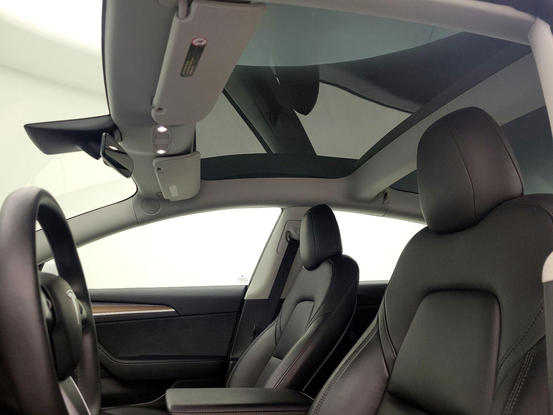 Thumbnail: 2023 Tesla Model 3 - 18