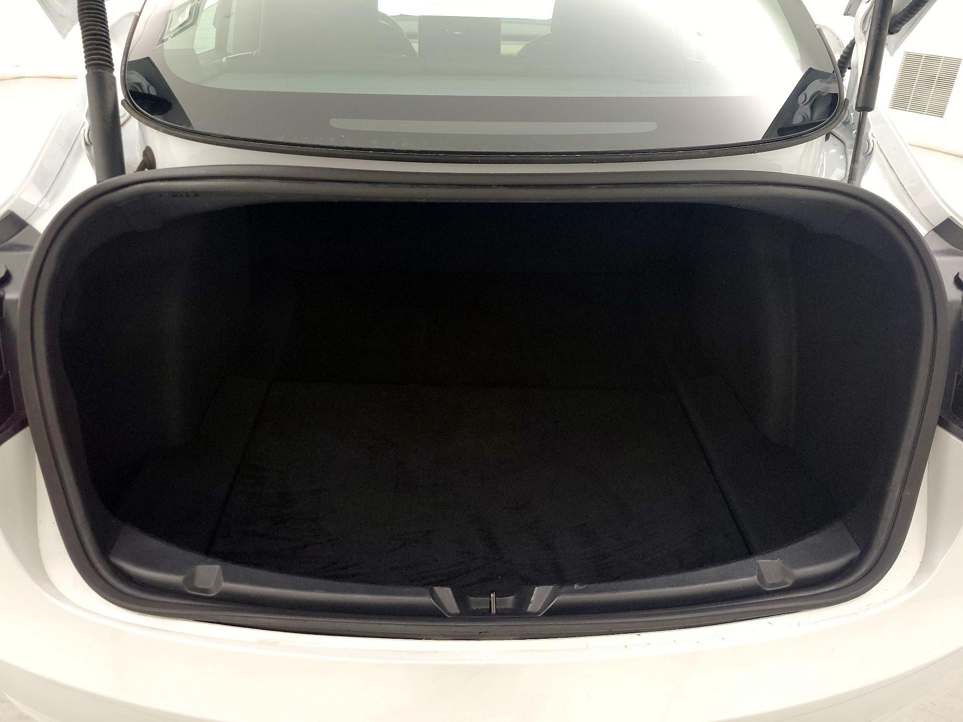 Thumbnail: 2023 Tesla Model 3 - 20