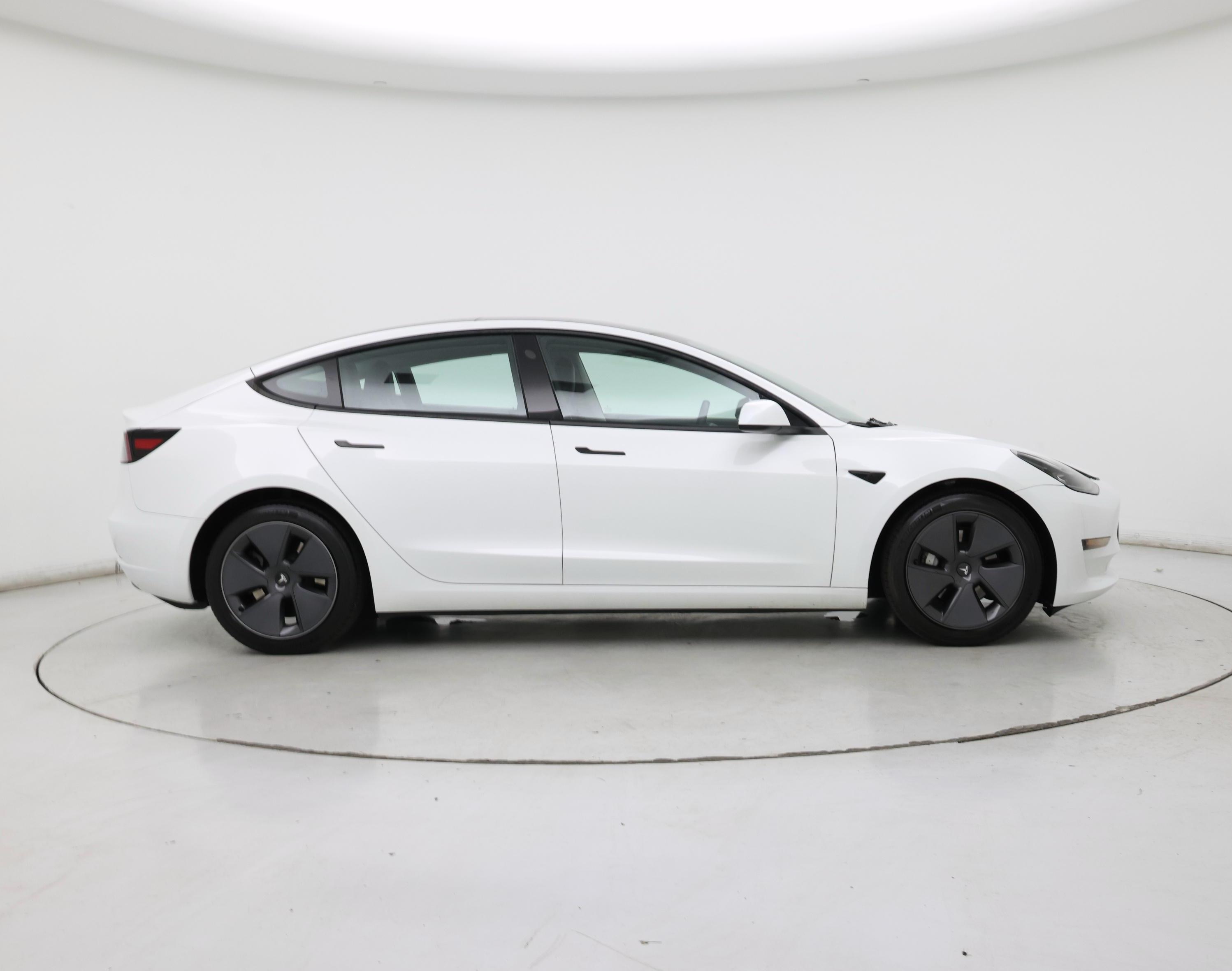 Thumbnail: 2023 Tesla Model 3 - 7