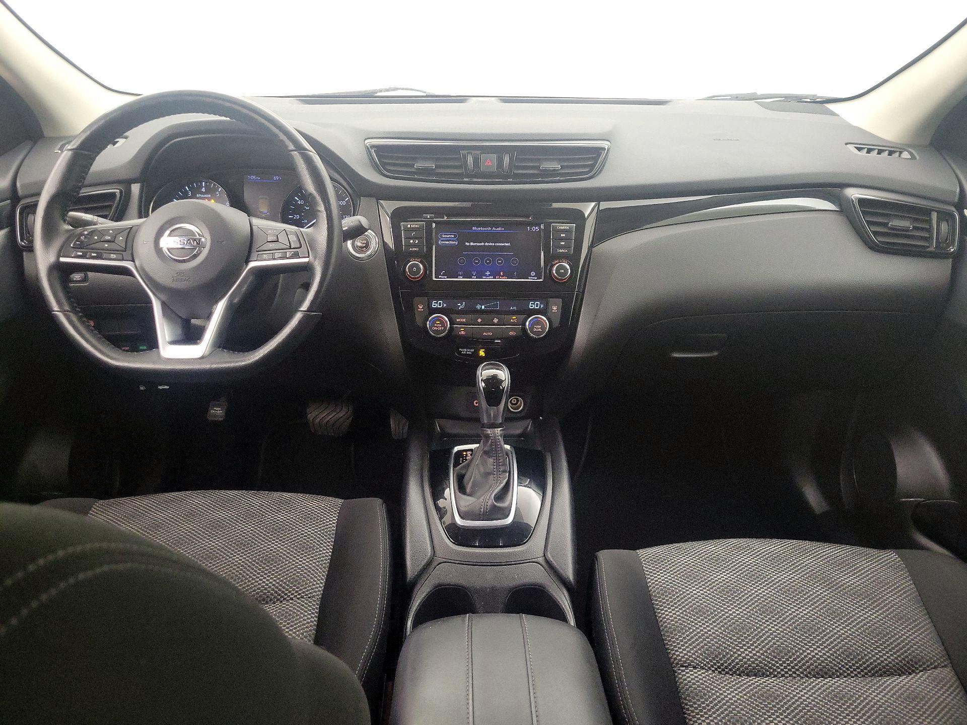 Thumbnail: 2022 Nissan Rogue Sport - 9
