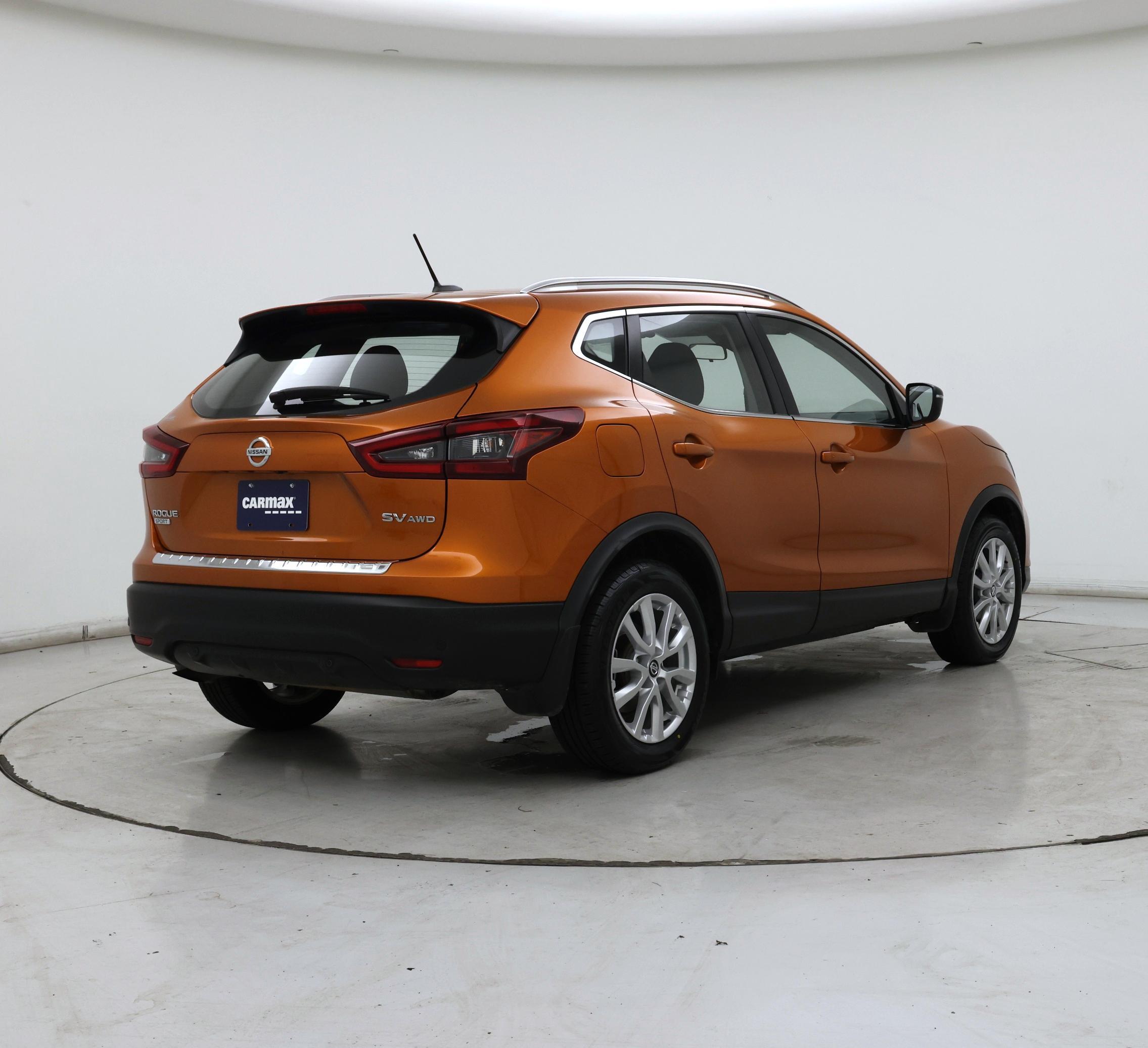 Thumbnail: 2022 Nissan Rogue Sport - 8