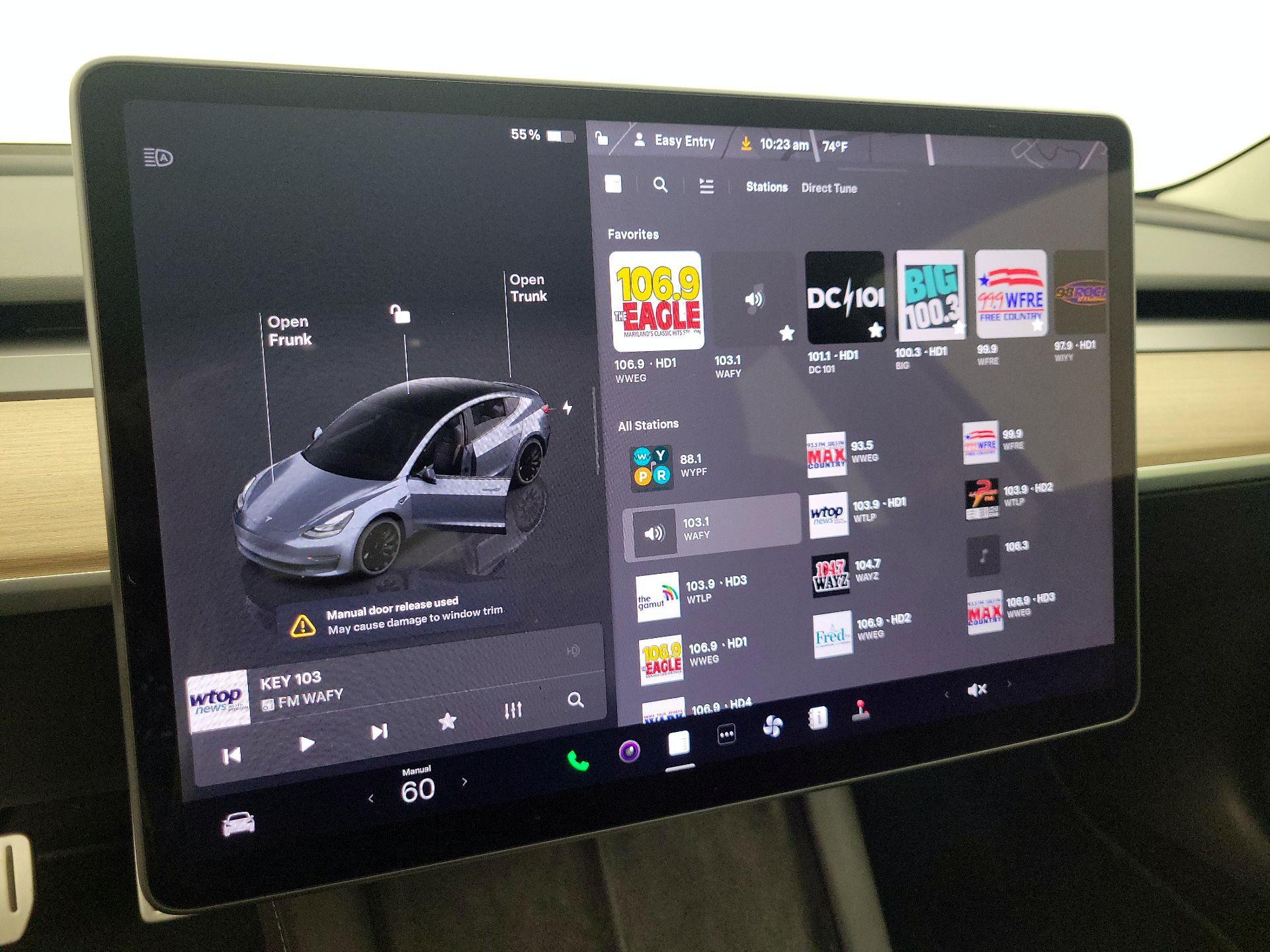 Thumbnail: 2023 Tesla Model 3 - 15