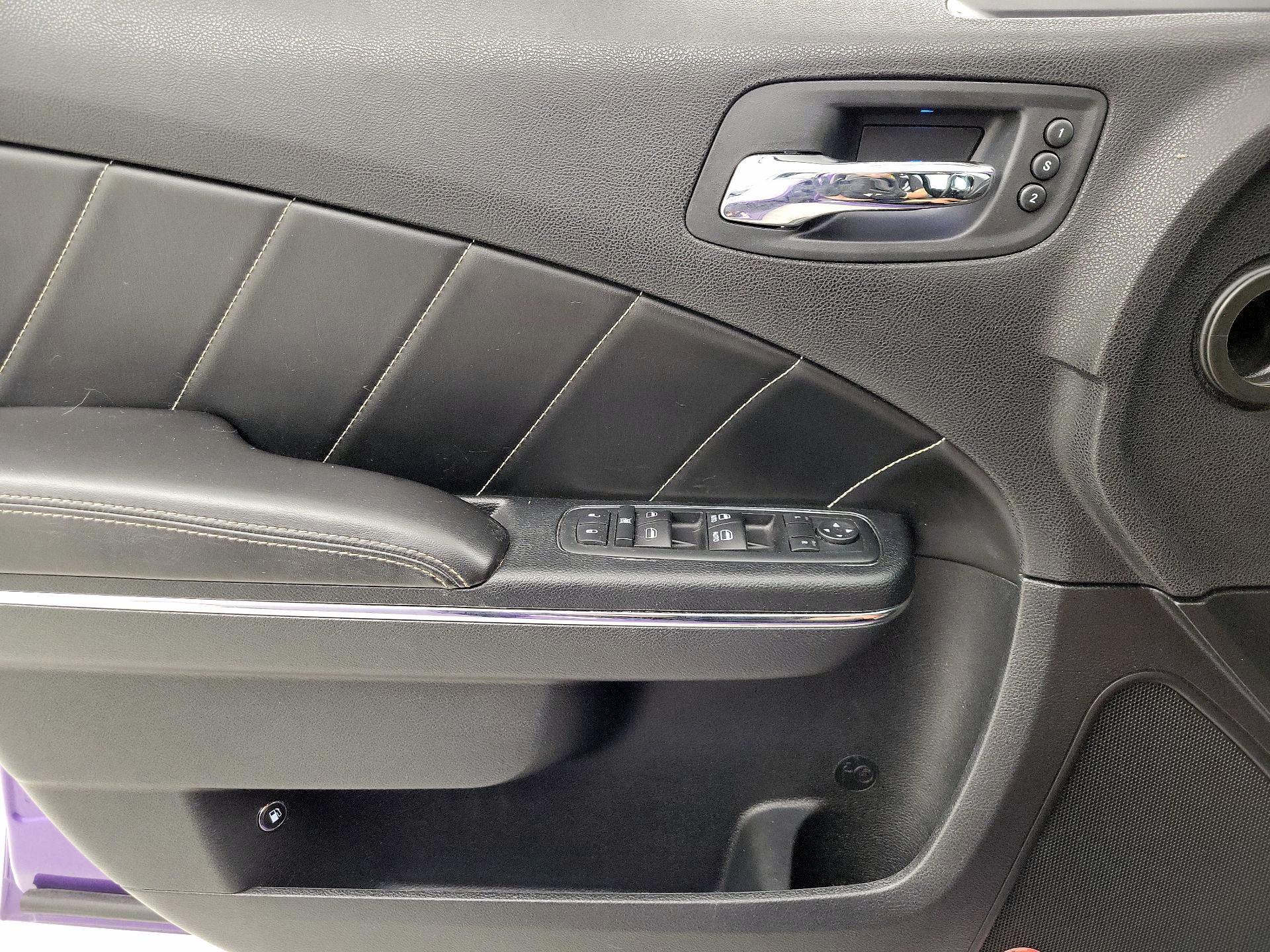 Thumbnail: 2014 Dodge Charger - 12