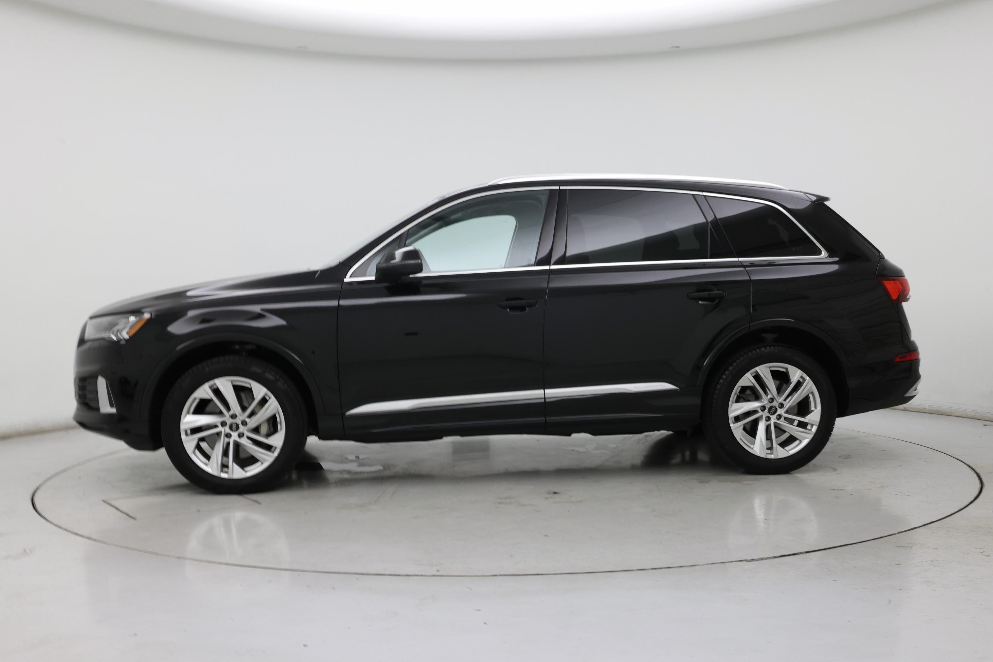 Thumbnail: 2024 Audi Q7 - 3