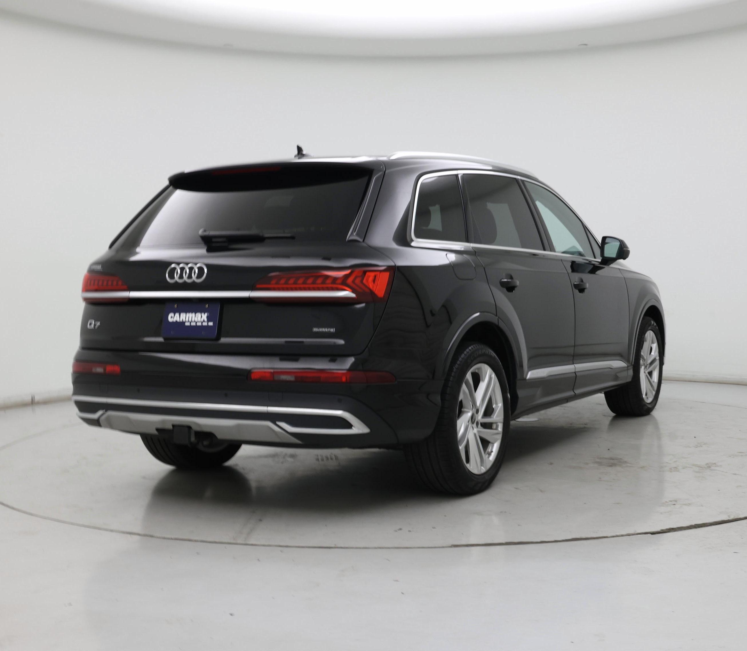Thumbnail: 2024 Audi Q7 - 8