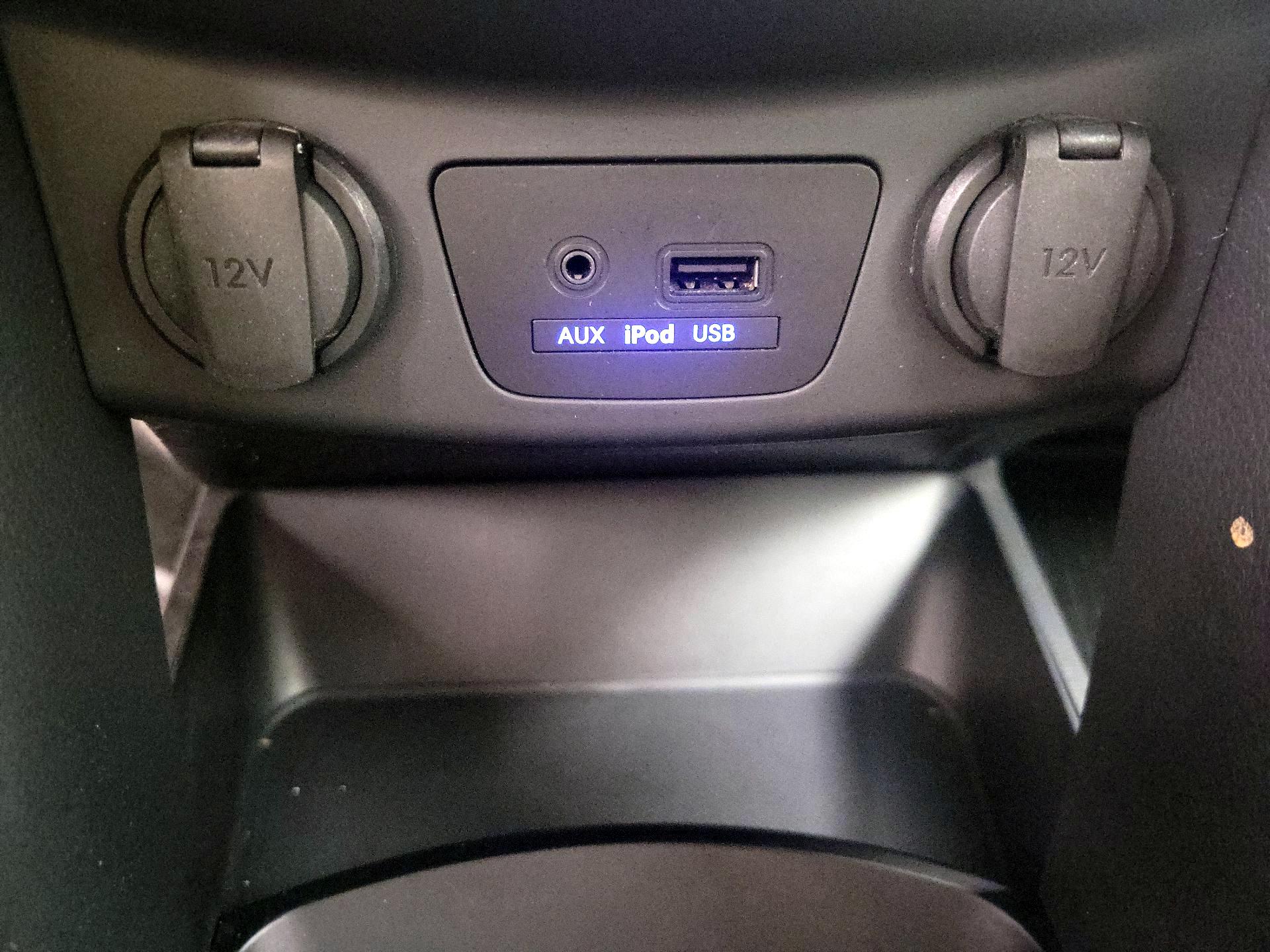 Thumbnail: 2013 Hyundai Elantra - 18