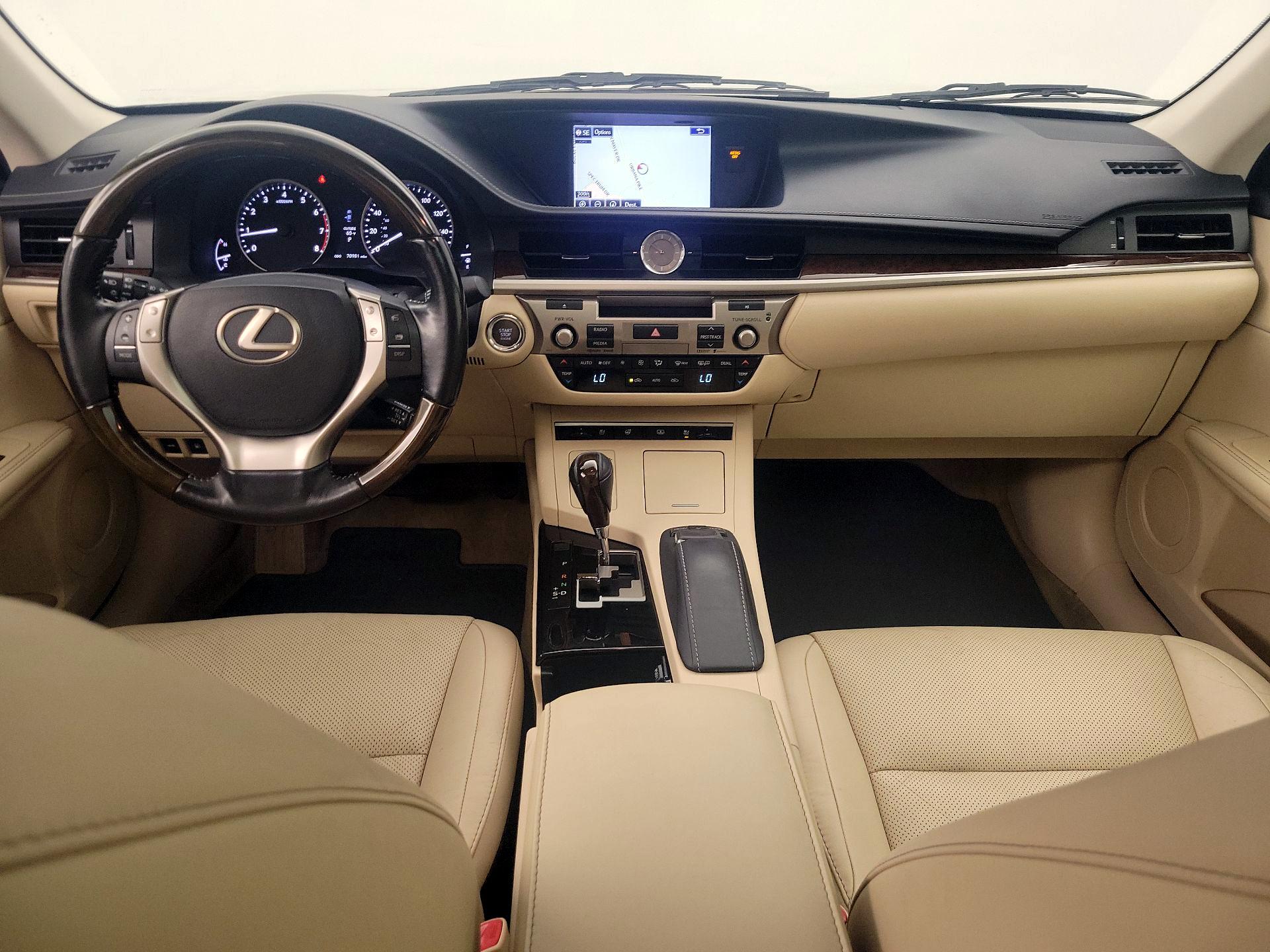 Thumbnail: 2015 Lexus ES - 9