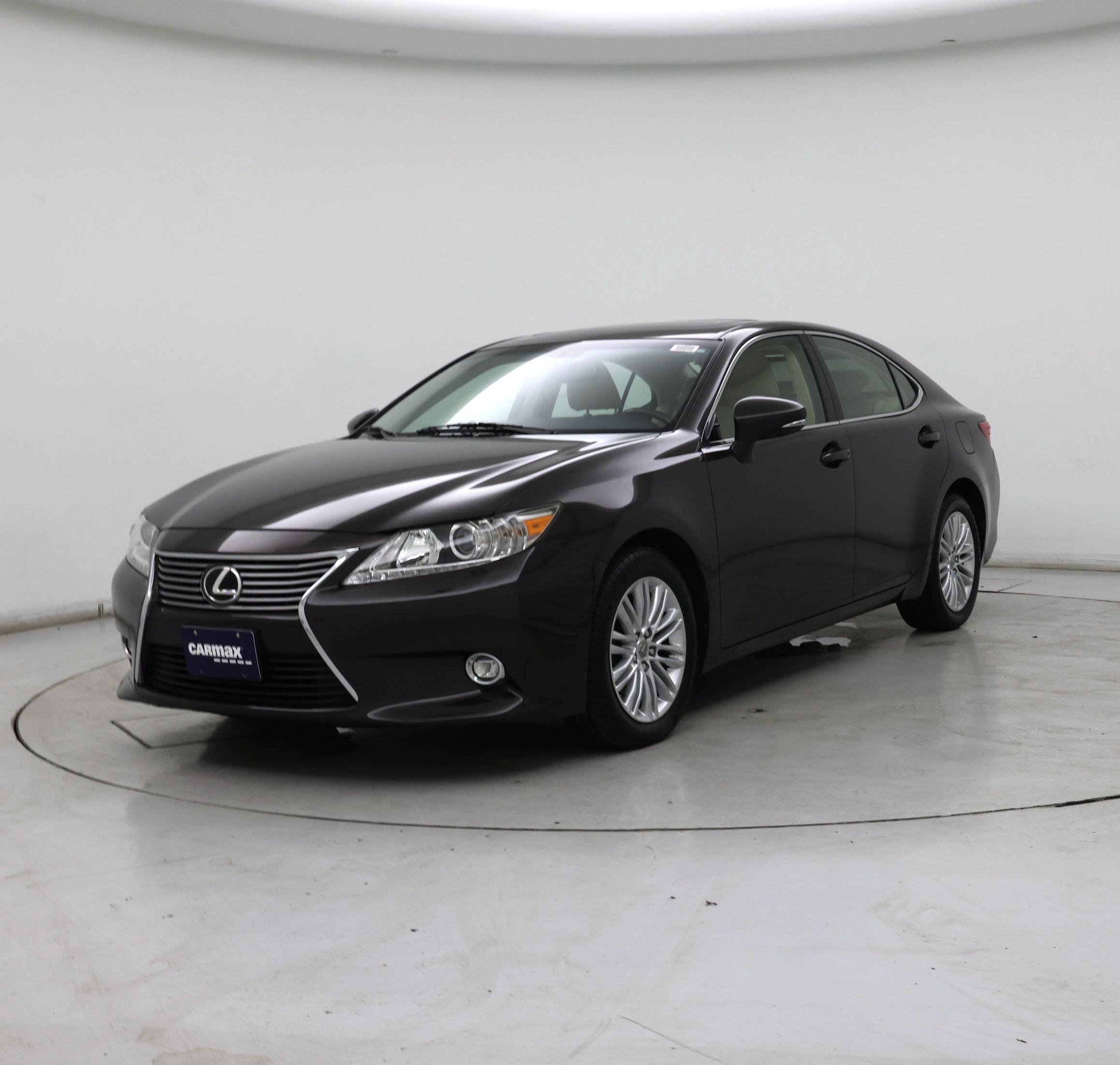 Thumbnail: 2015 Lexus ES - 4