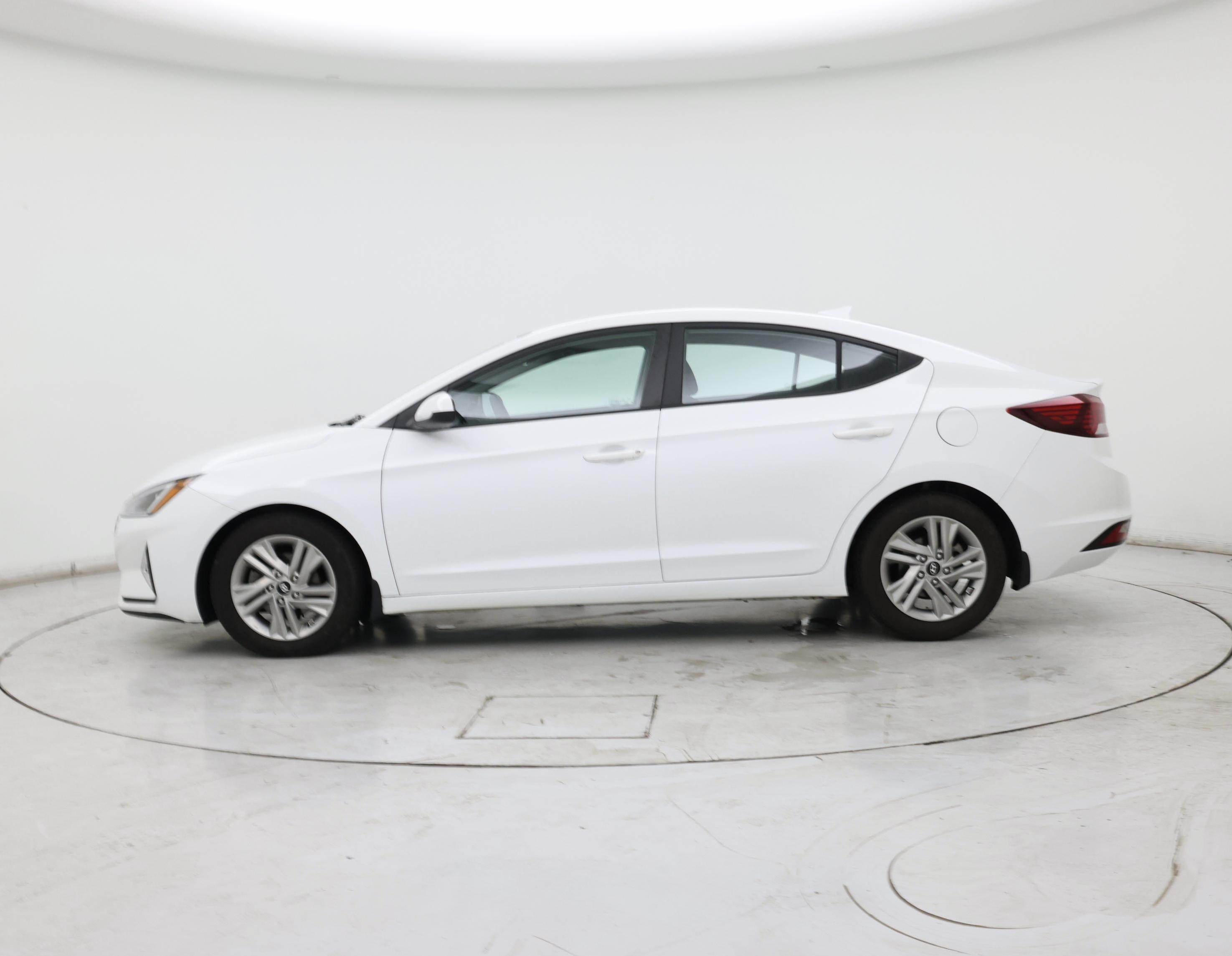 Thumbnail: 2020 Hyundai Elantra - 3