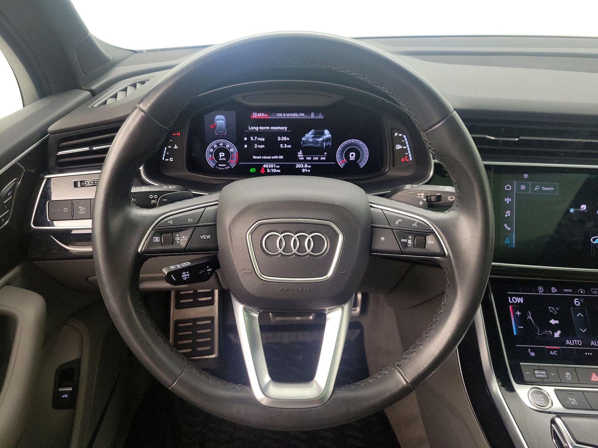 Thumbnail: 2022 Audi Q7 - 10