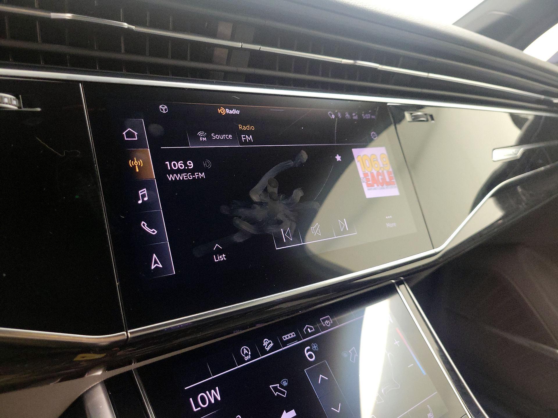 Thumbnail: 2022 Audi Q7 - 16