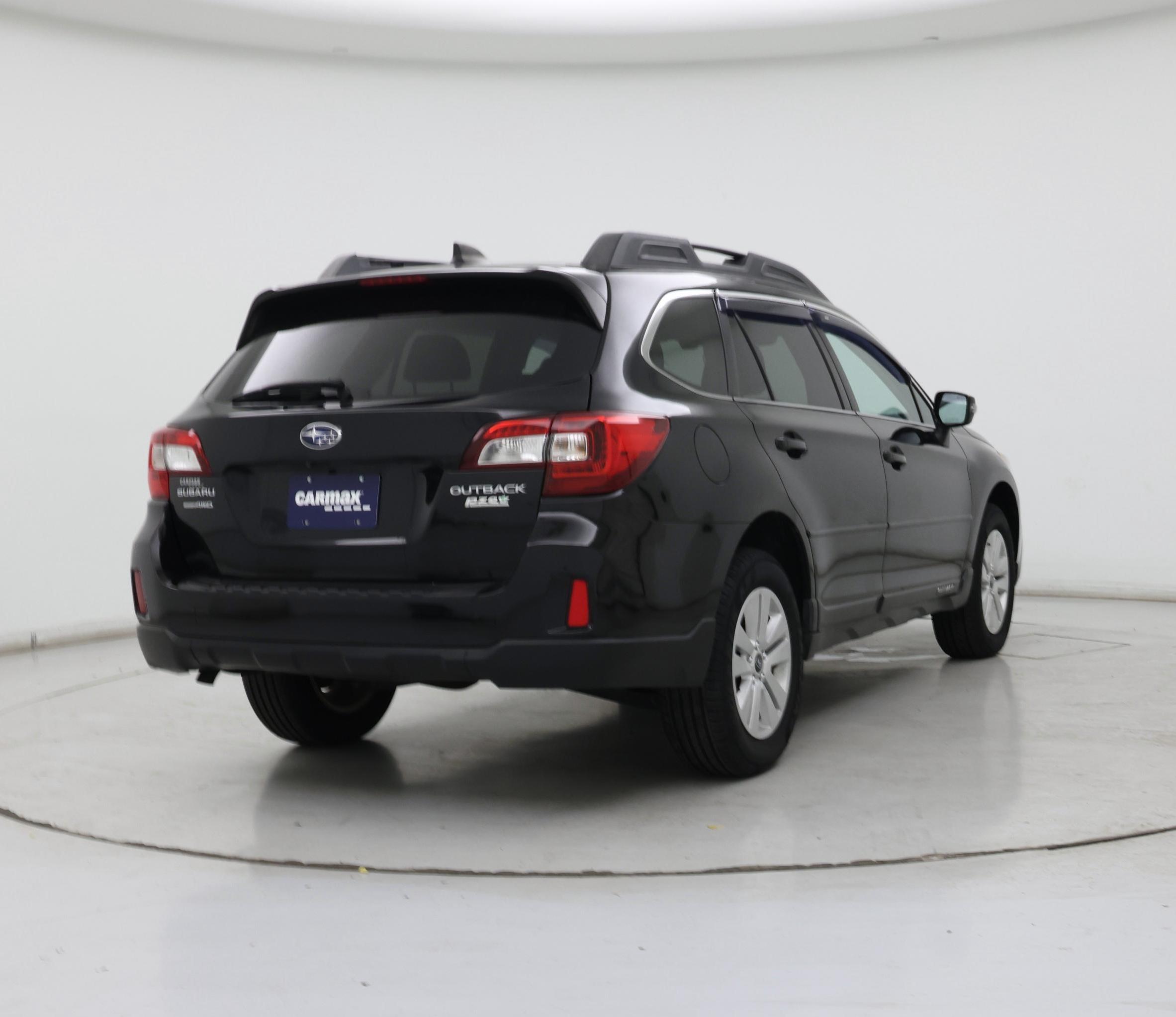 Thumbnail: 2017 Subaru Outback - 8