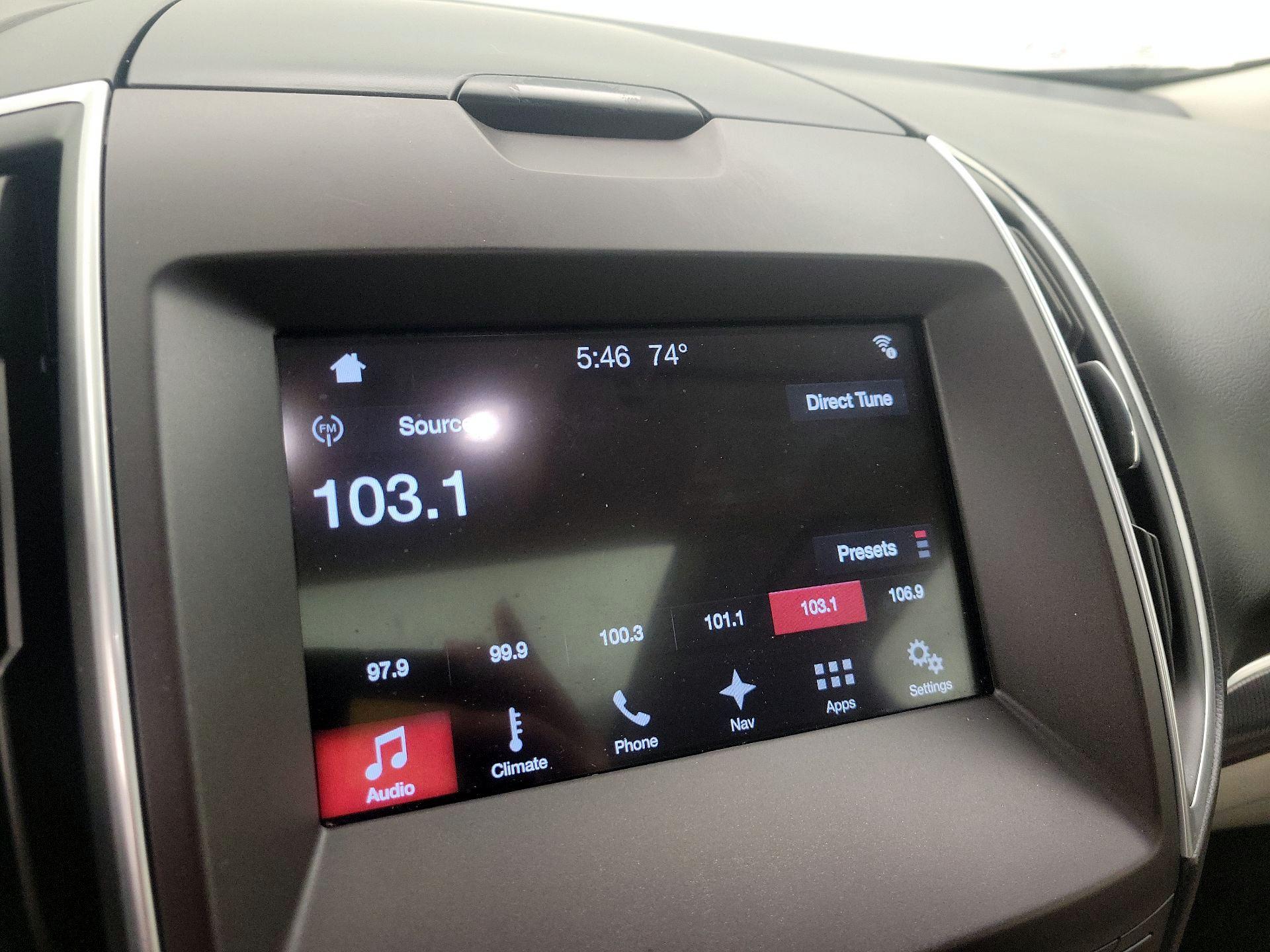 Thumbnail: 2017 Ford Edge - 16