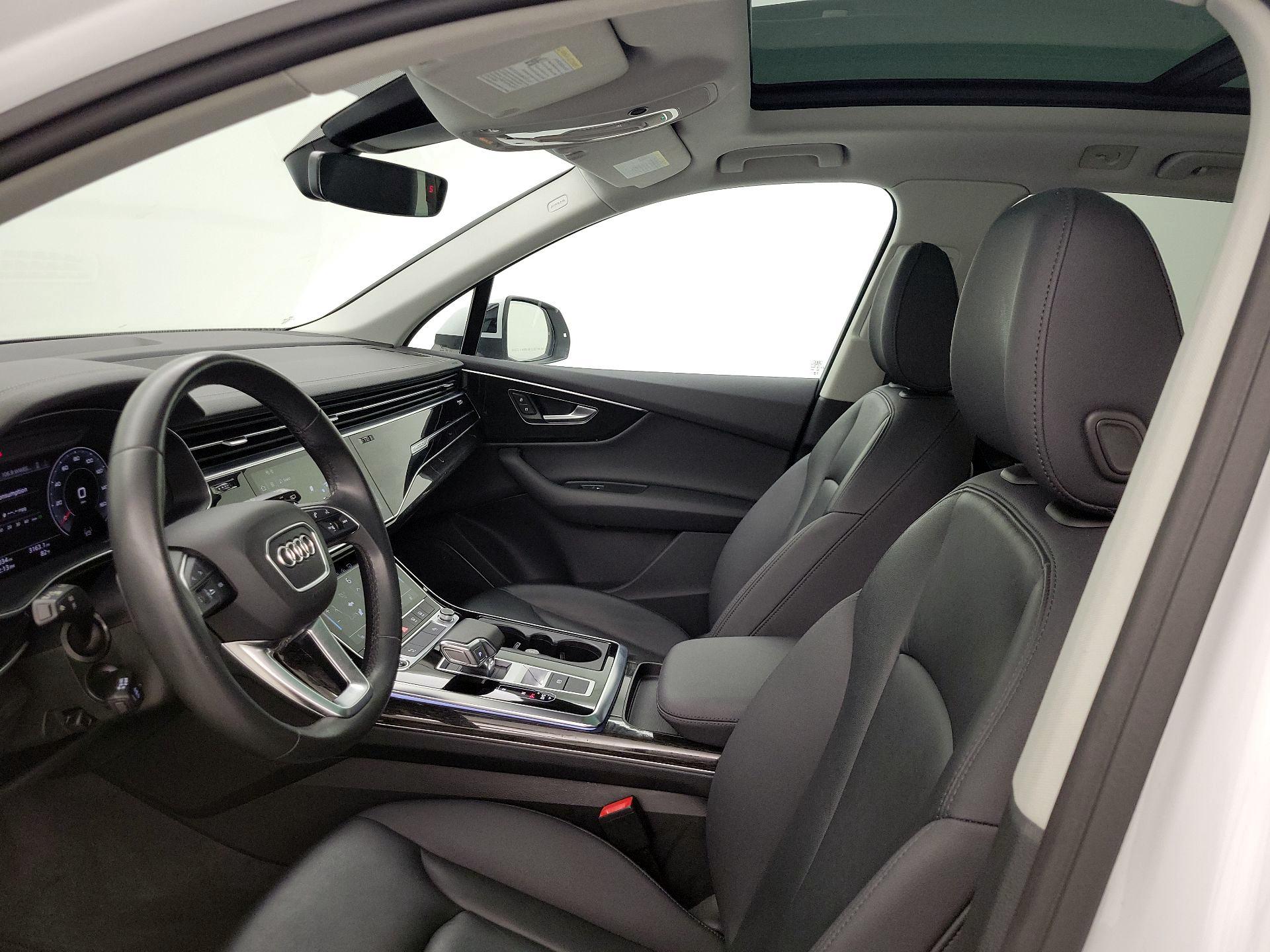 Thumbnail: 2023 Audi Q7 - 11