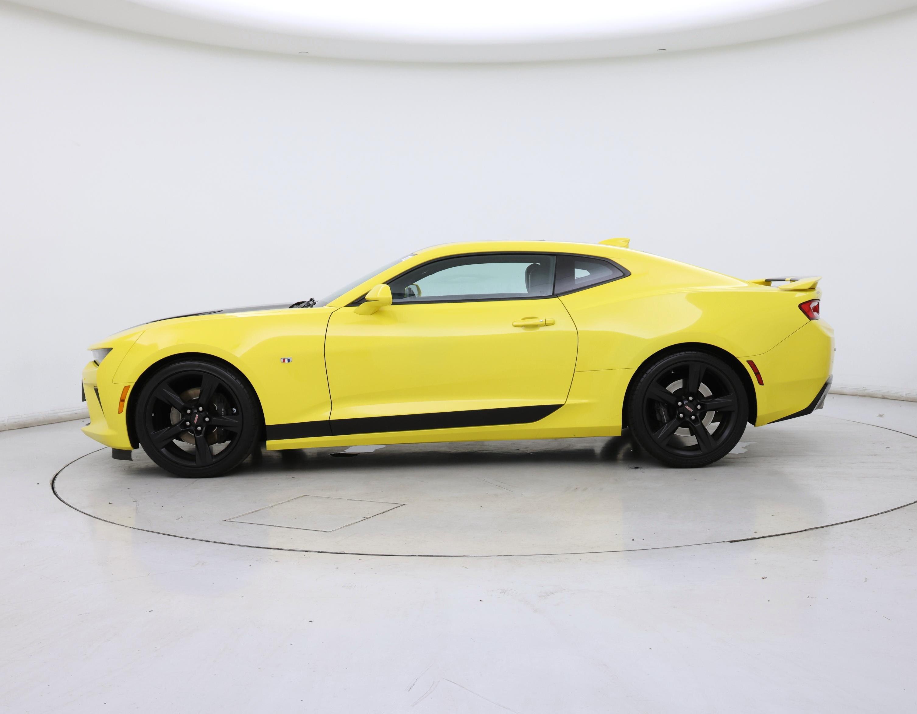 Thumbnail: 2016 Chevrolet Camaro - 3