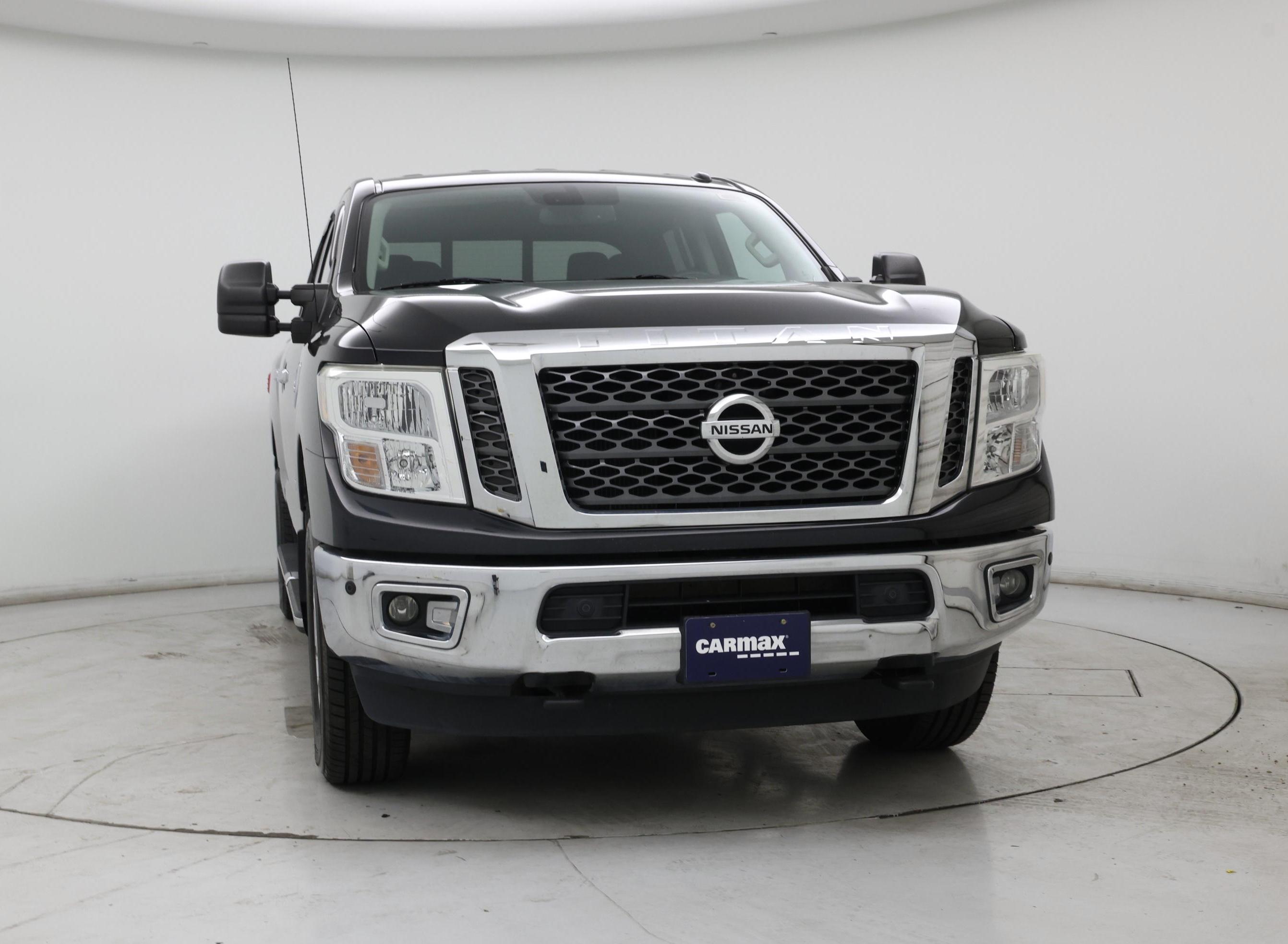 Thumbnail: 2017 Nissan Titan - 5