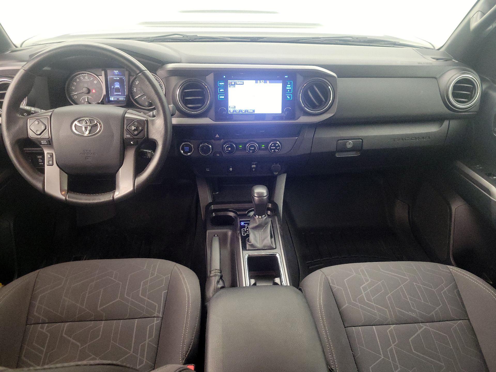 Thumbnail: 2016 Toyota Tacoma - 9