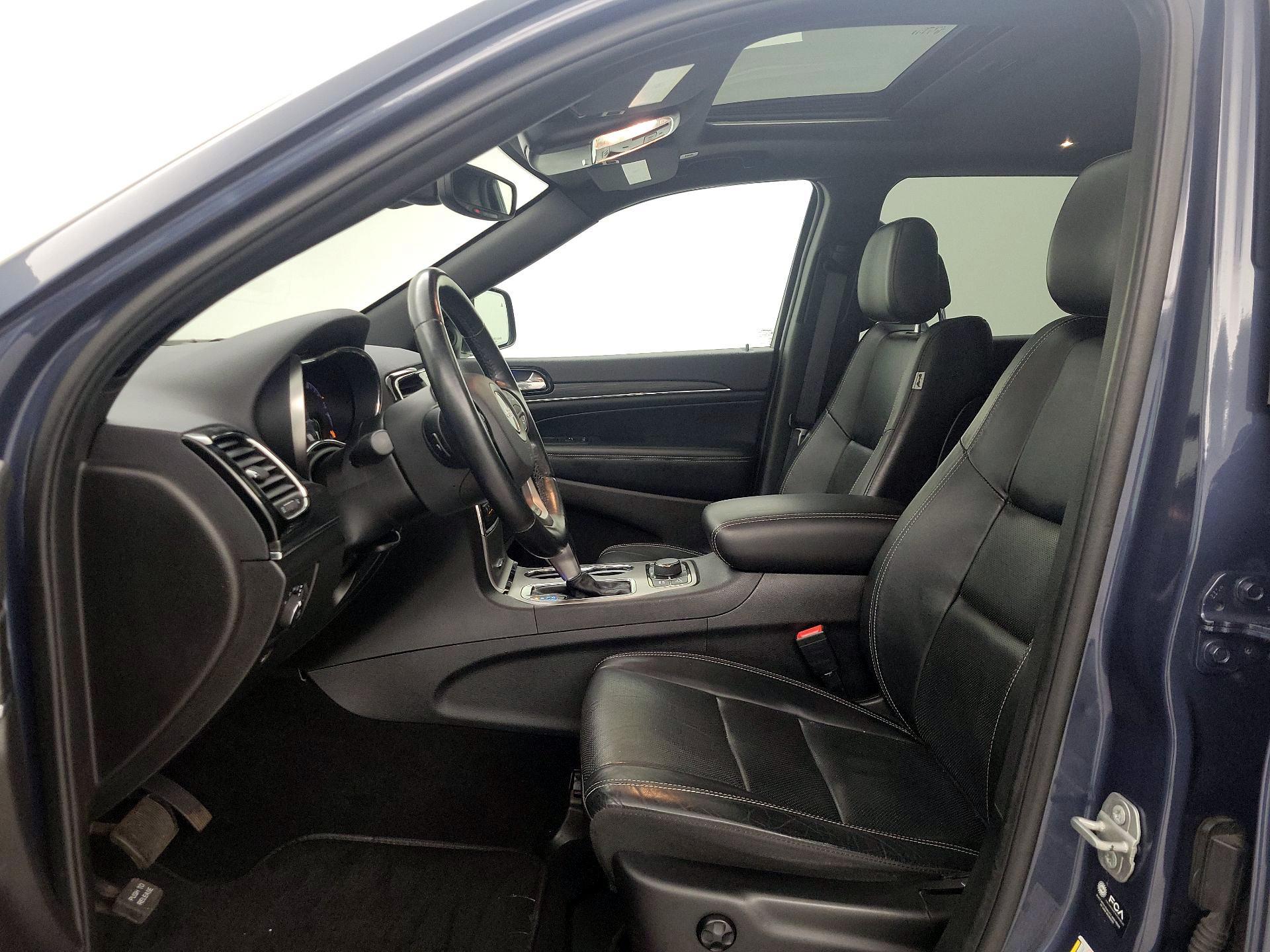 Thumbnail: 2021 Jeep Grand Cherokee - 11