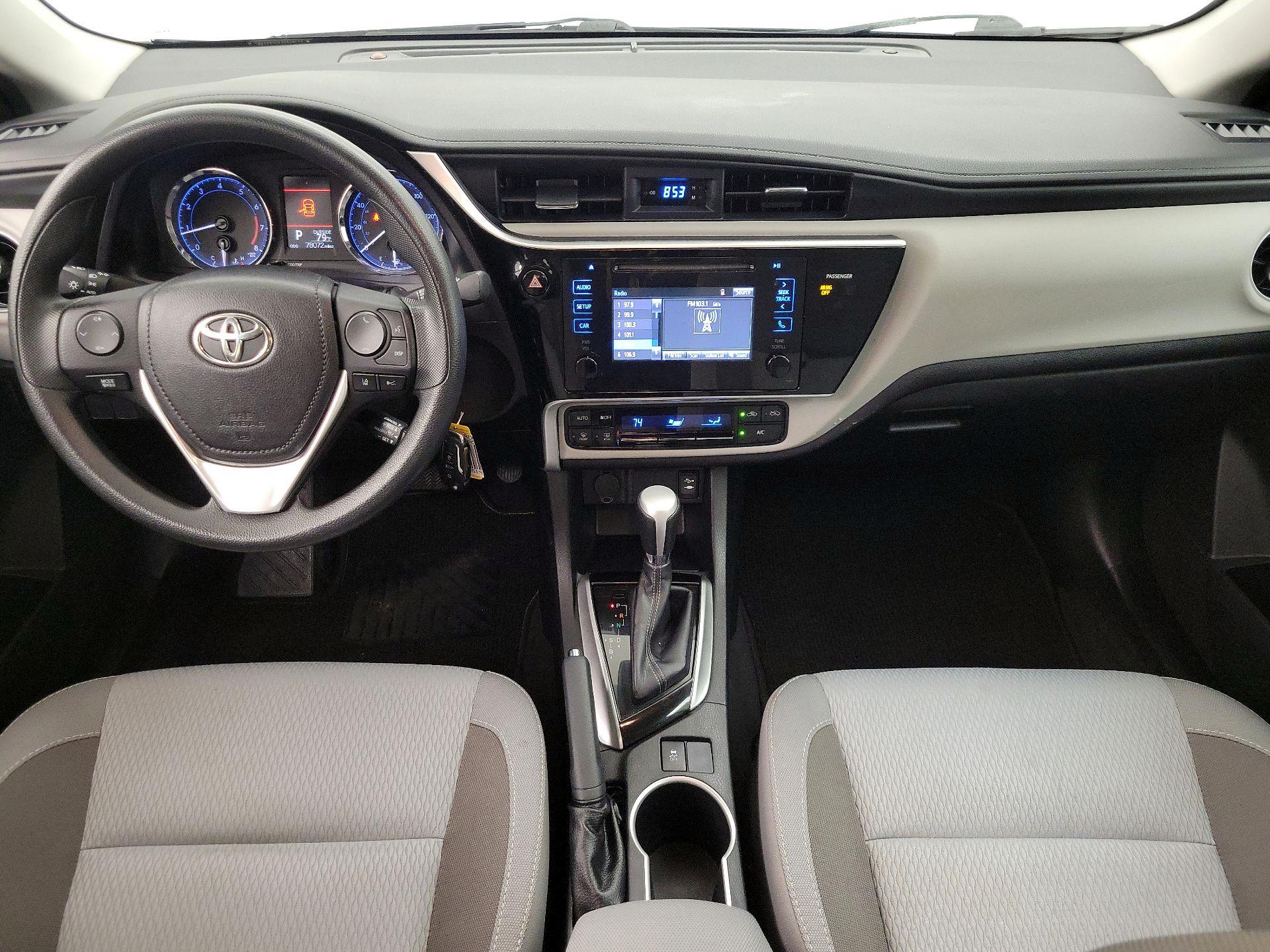 Thumbnail: 2017 Toyota Corolla - 9