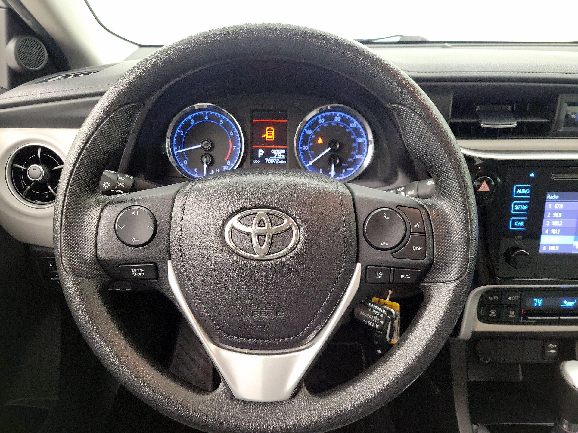 Thumbnail: 2017 Toyota Corolla - 10