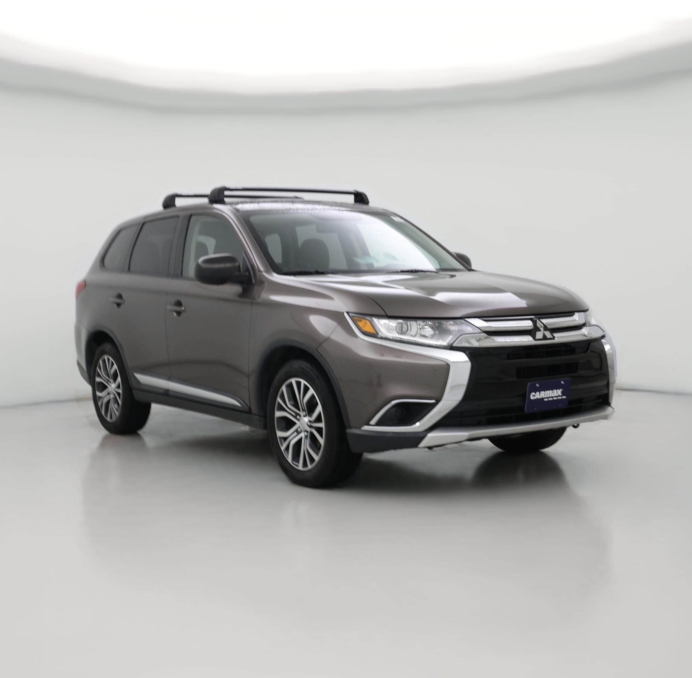 Thumbnail: 2018 Mitsubishi Outlander - 1