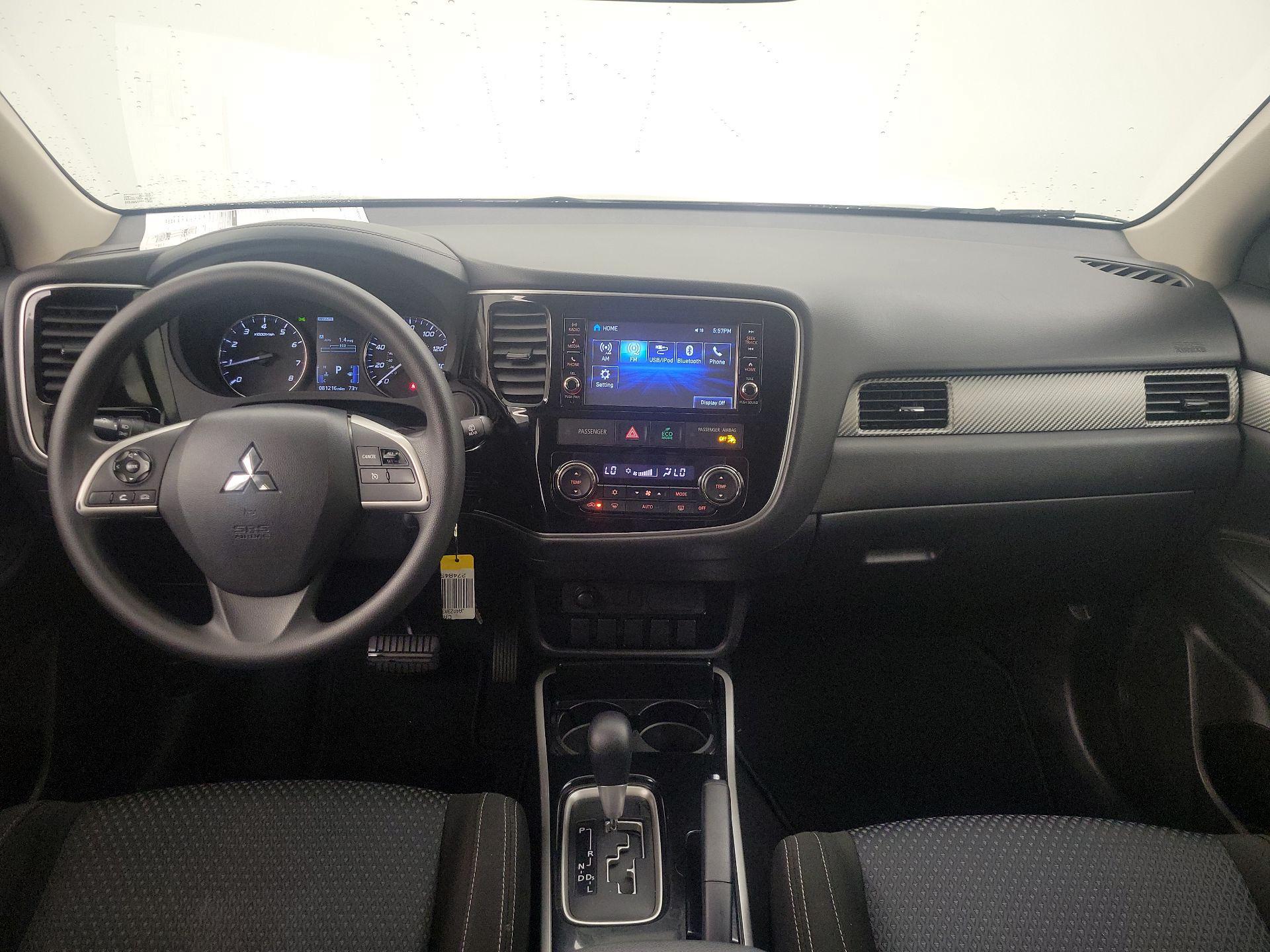 Thumbnail: 2018 Mitsubishi Outlander - 9