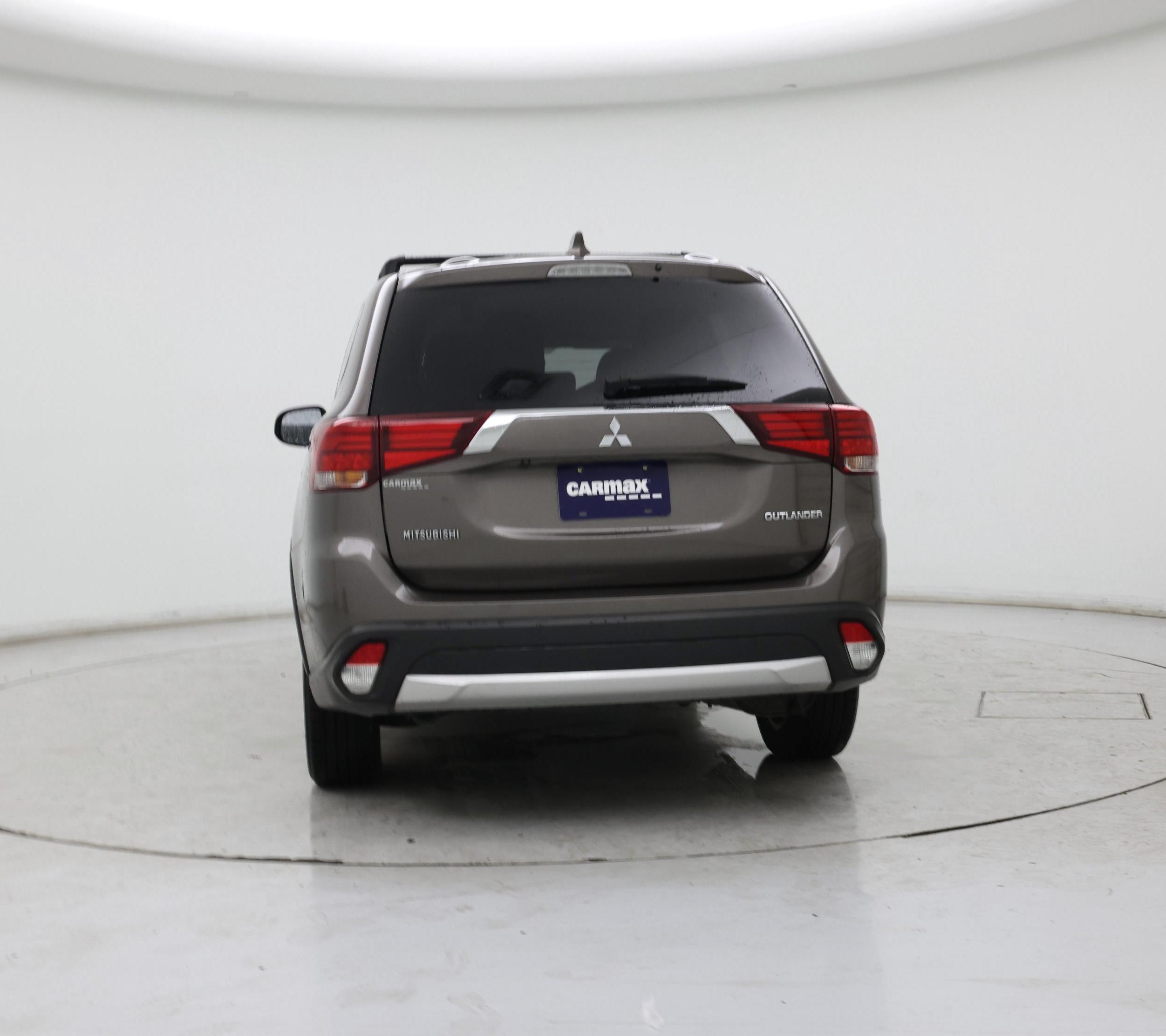 Thumbnail: 2018 Mitsubishi Outlander - 6