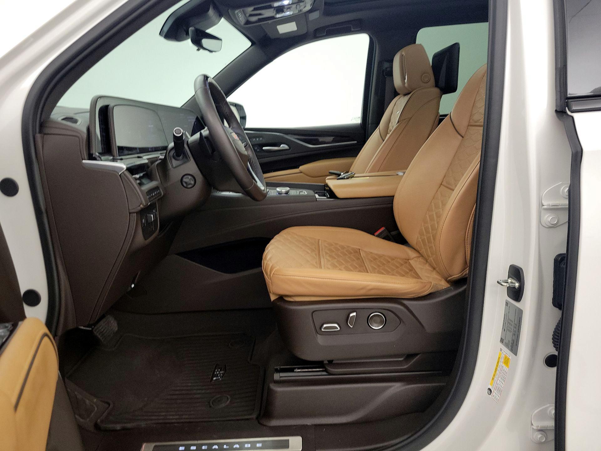 Thumbnail: 2024 Cadillac Escalade - 11