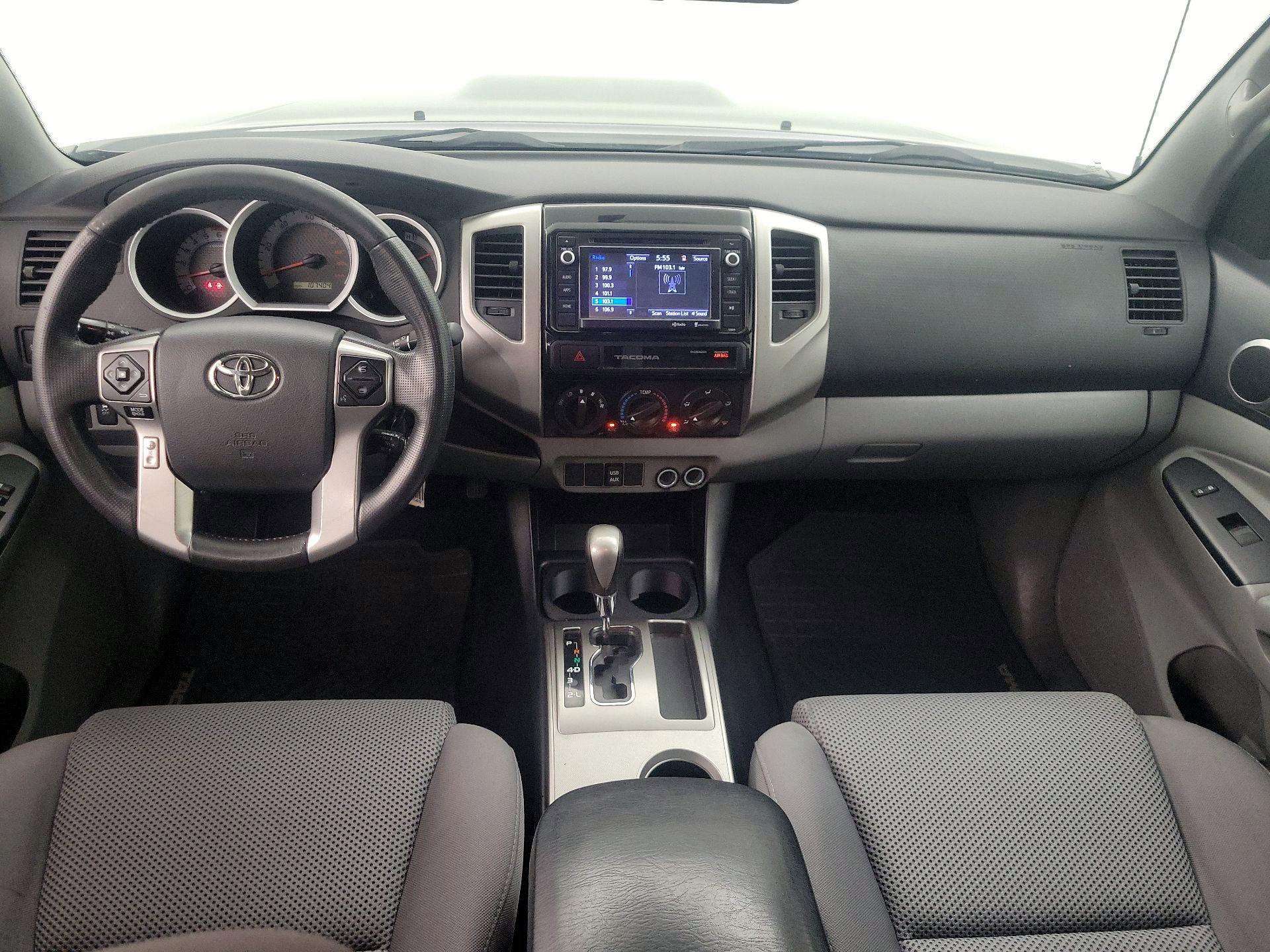 Thumbnail: 2015 Toyota Tacoma - 9