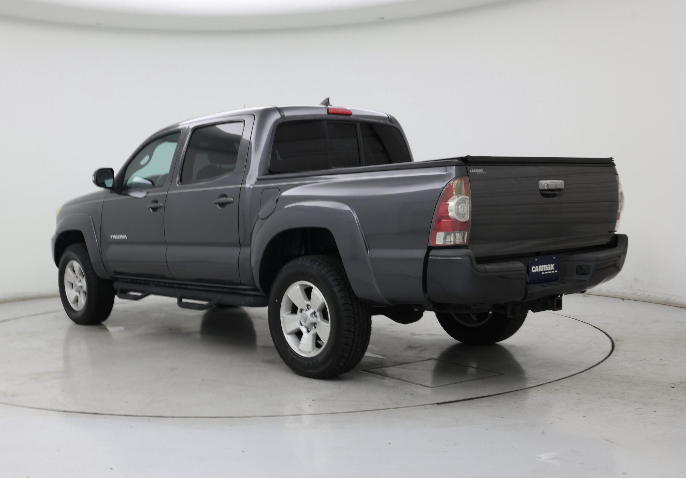 Thumbnail: 2015 Toyota Tacoma - 2
