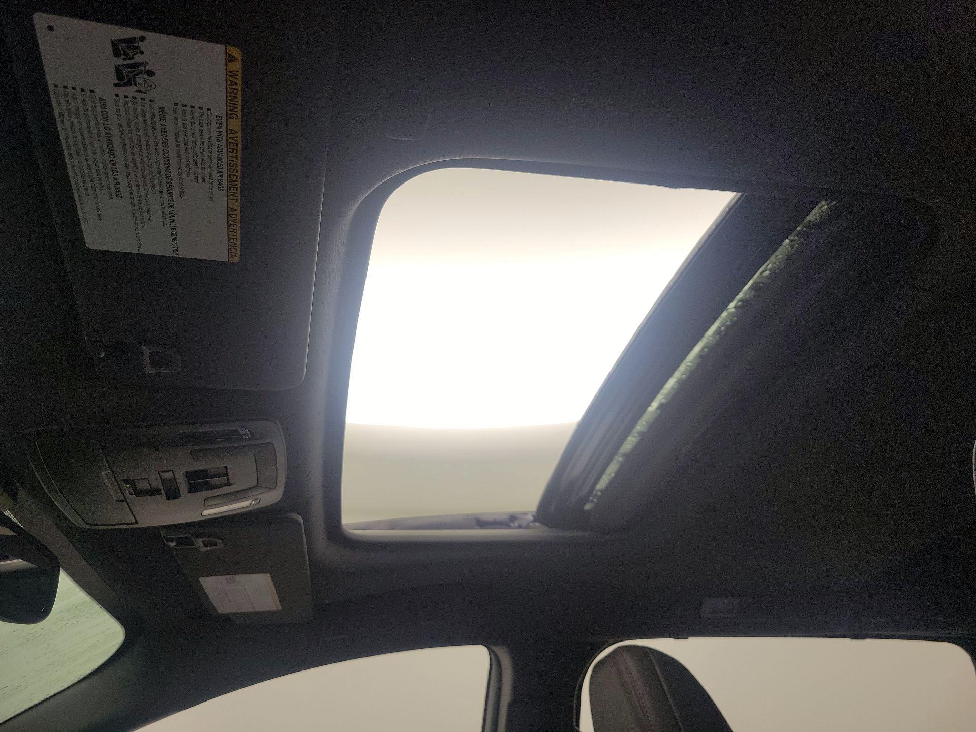 Thumbnail: 2024 Toyota Sienna - 20