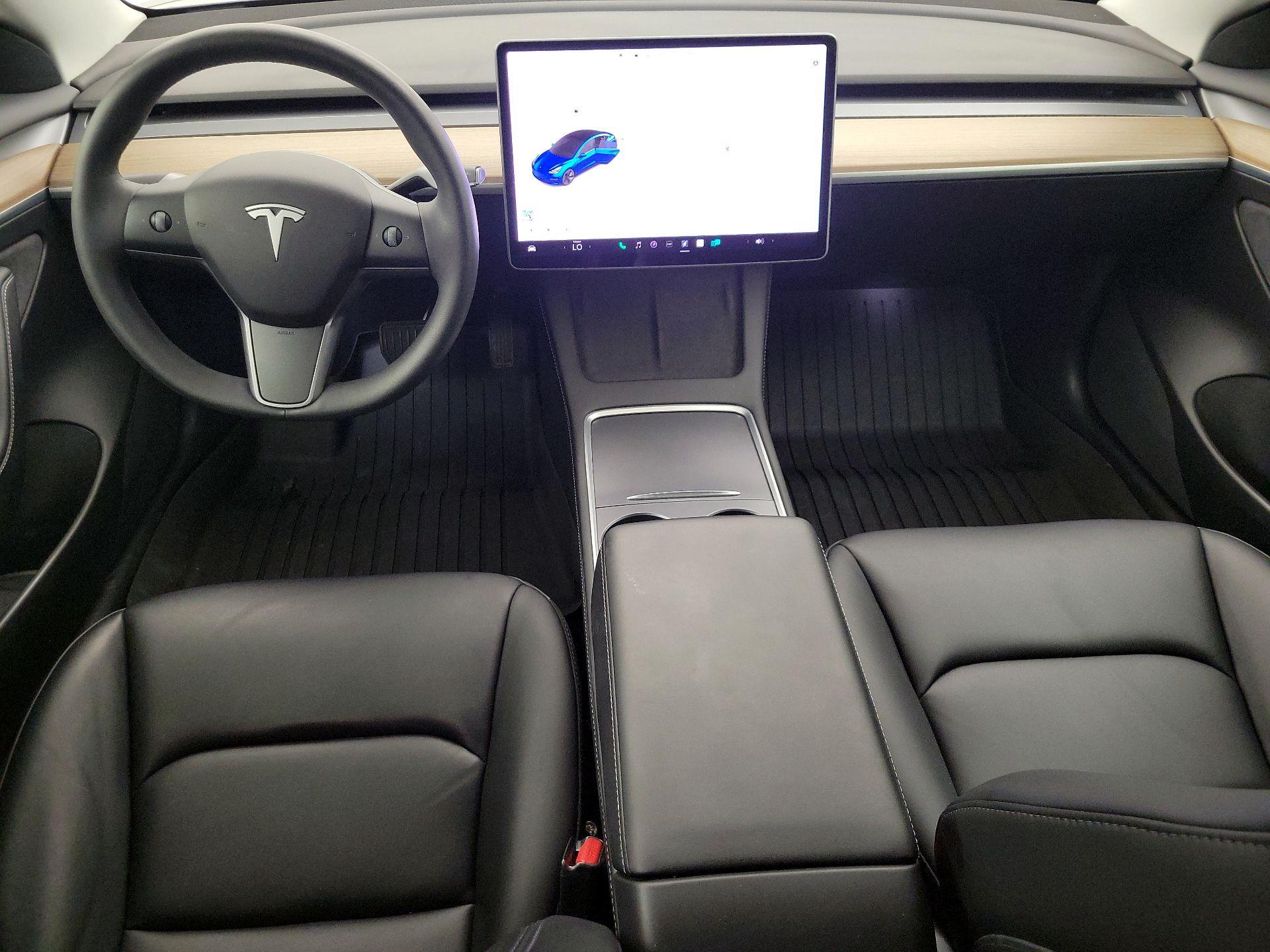 Thumbnail: 2022 Tesla Model 3 - 9