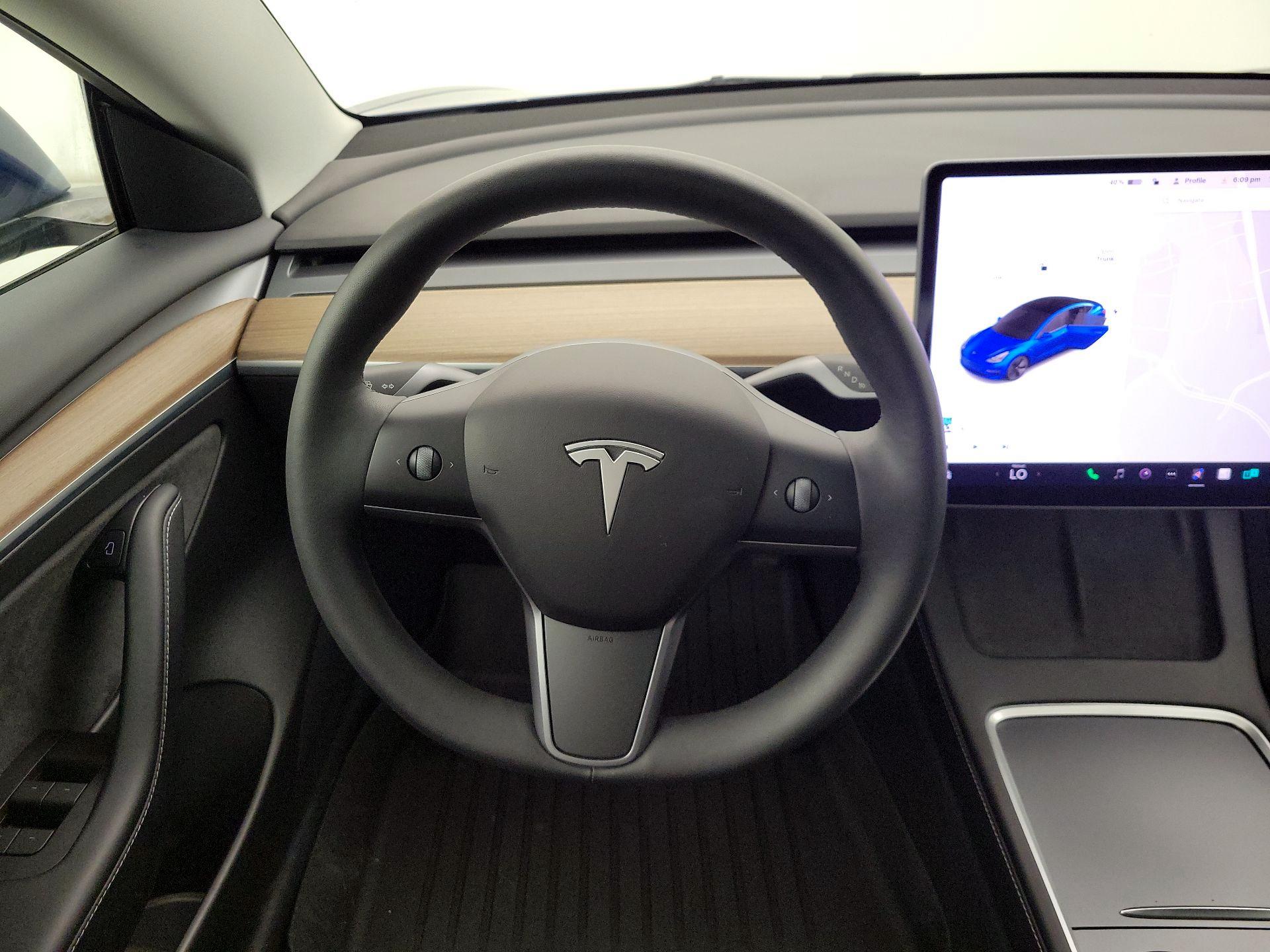 Thumbnail: 2022 Tesla Model 3 - 10