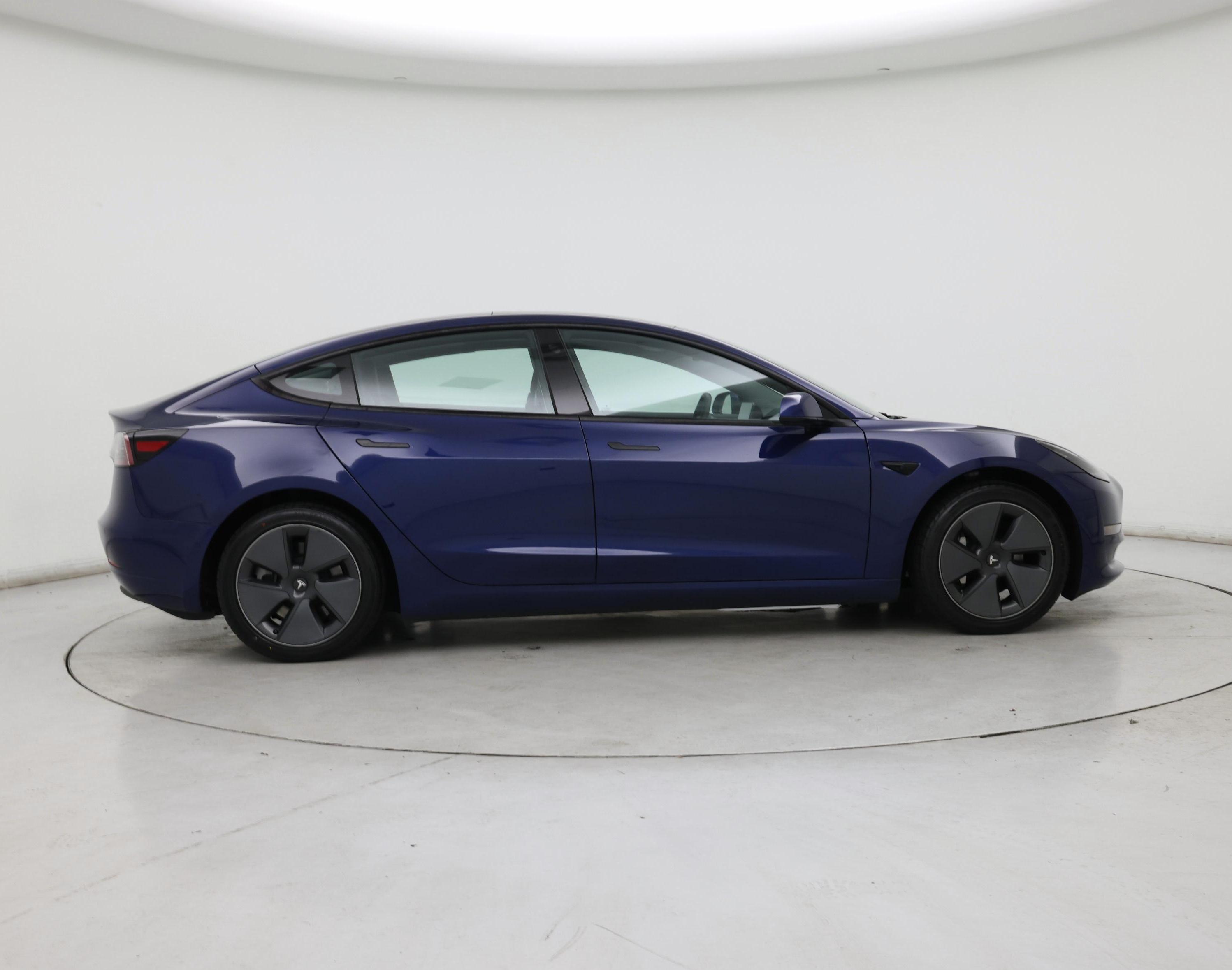 Thumbnail: 2022 Tesla Model 3 - 7