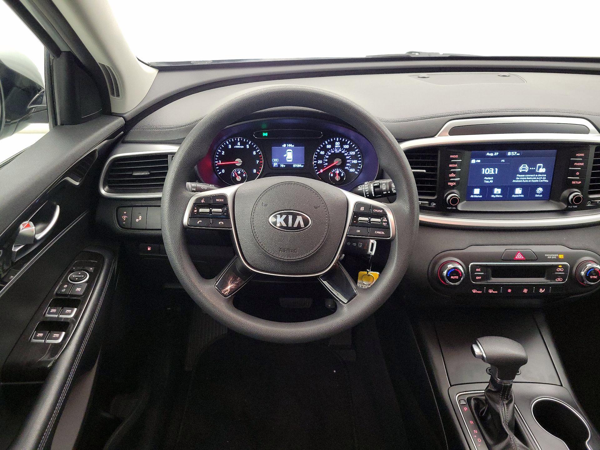 Thumbnail: 2019 Kia Sorento - 10