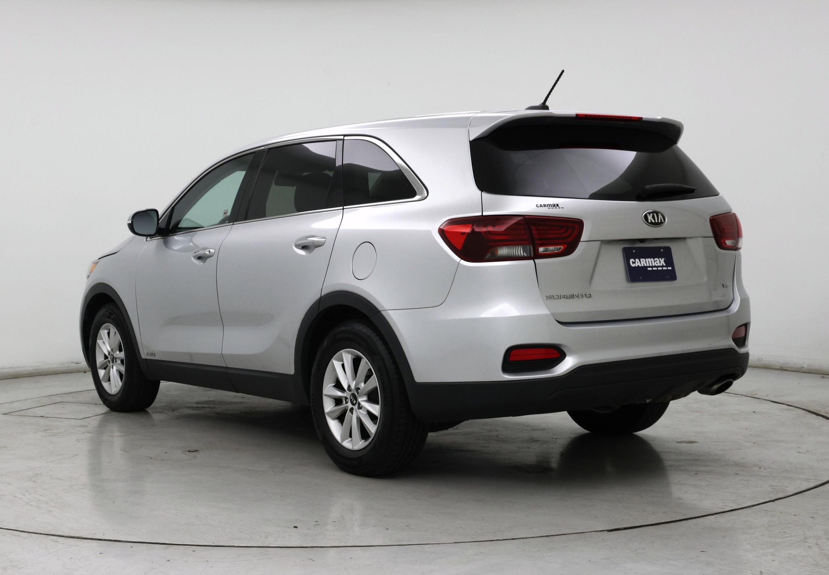 Thumbnail: 2019 Kia Sorento - 2