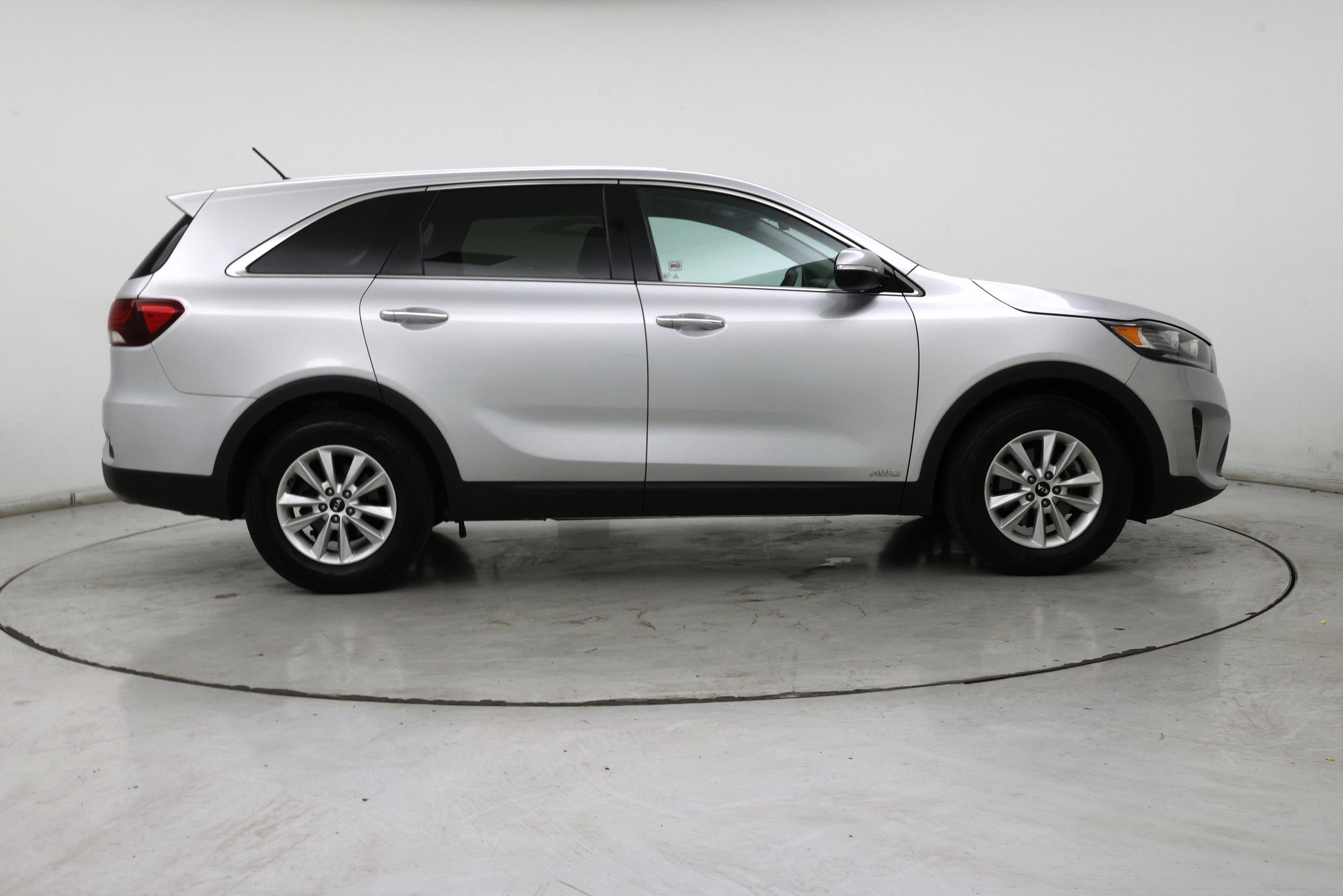 Thumbnail: 2019 Kia Sorento - 7
