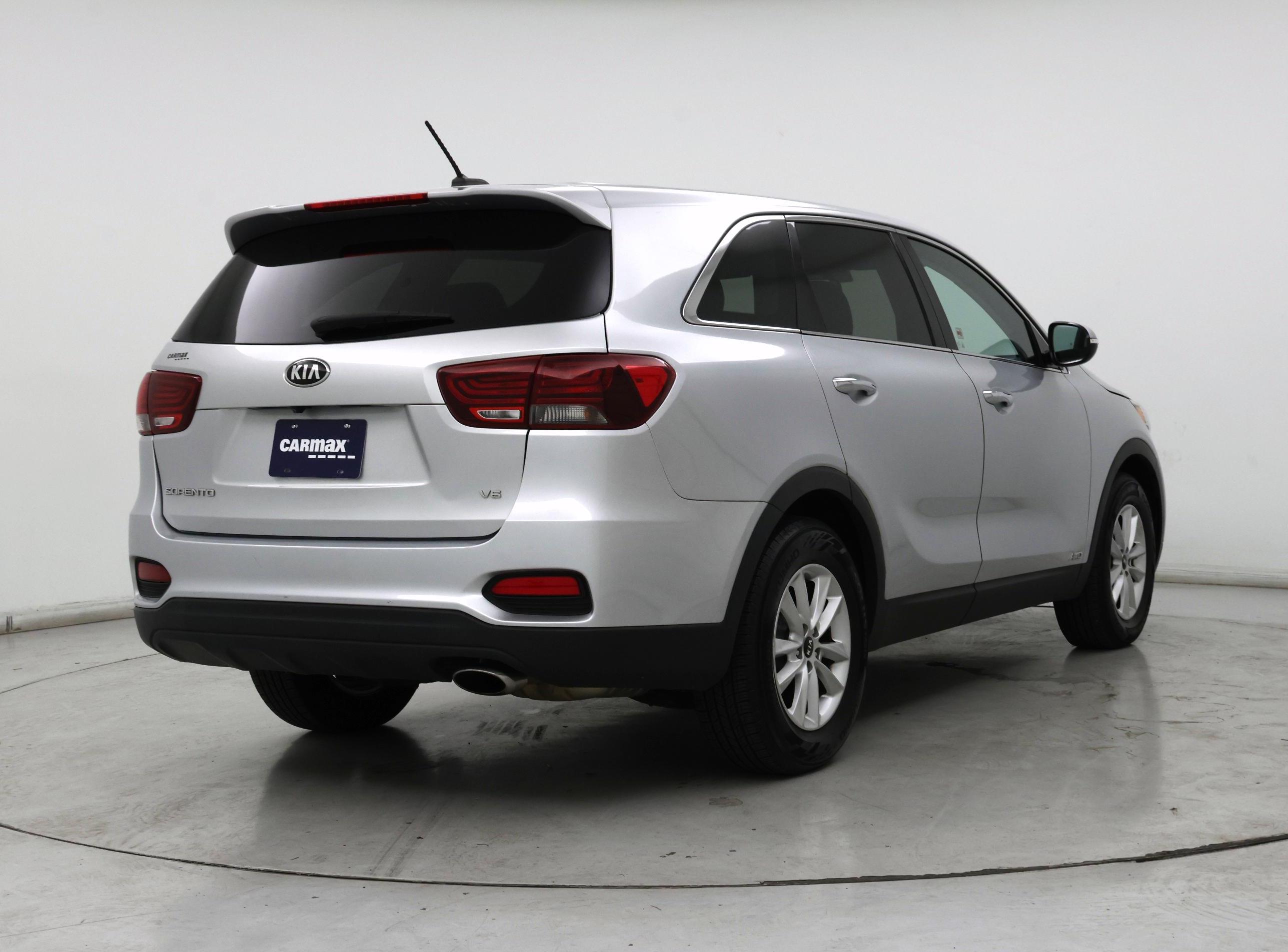 Thumbnail: 2019 Kia Sorento - 8
