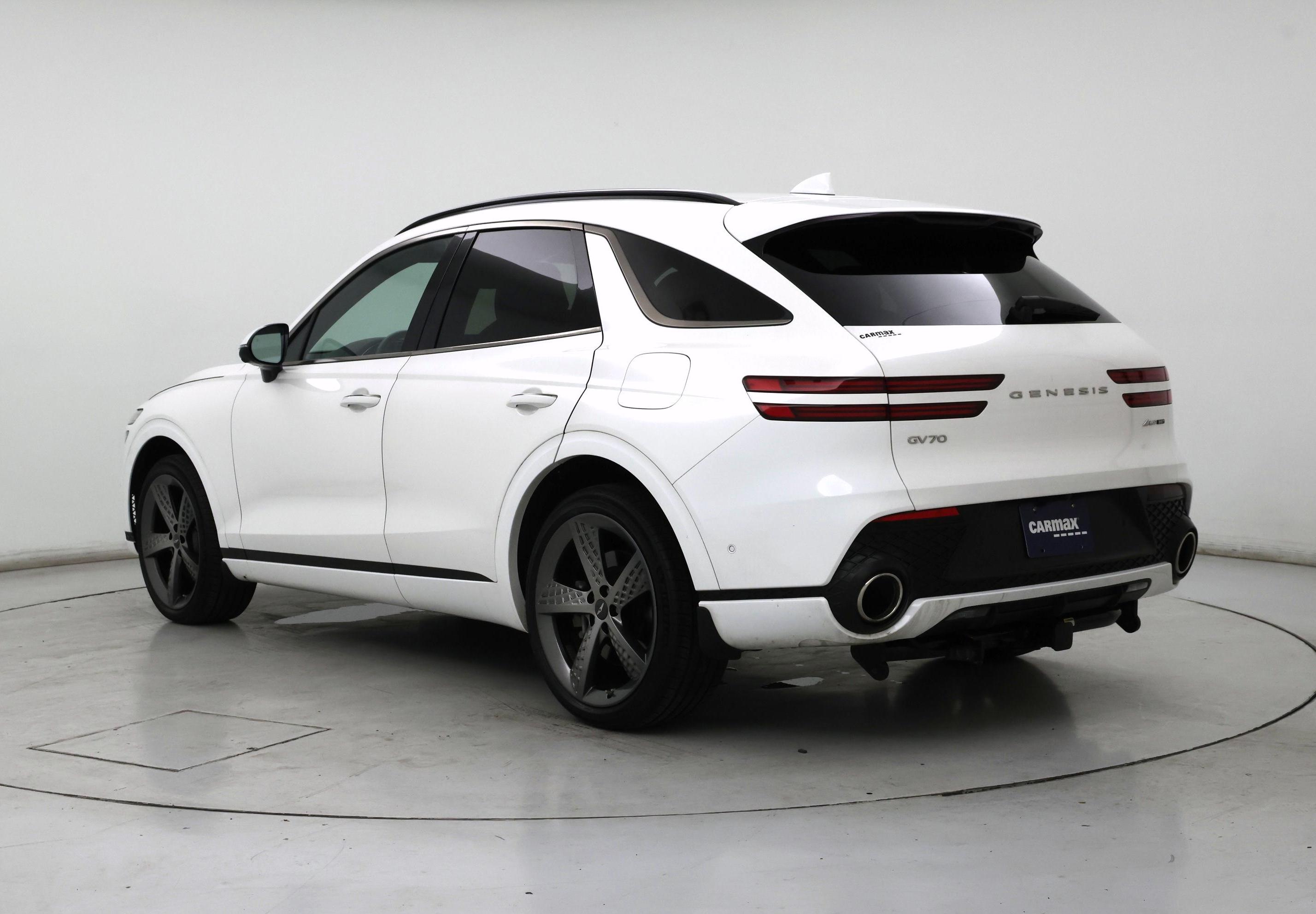 Thumbnail: 2022 Genesis GV70 - 2