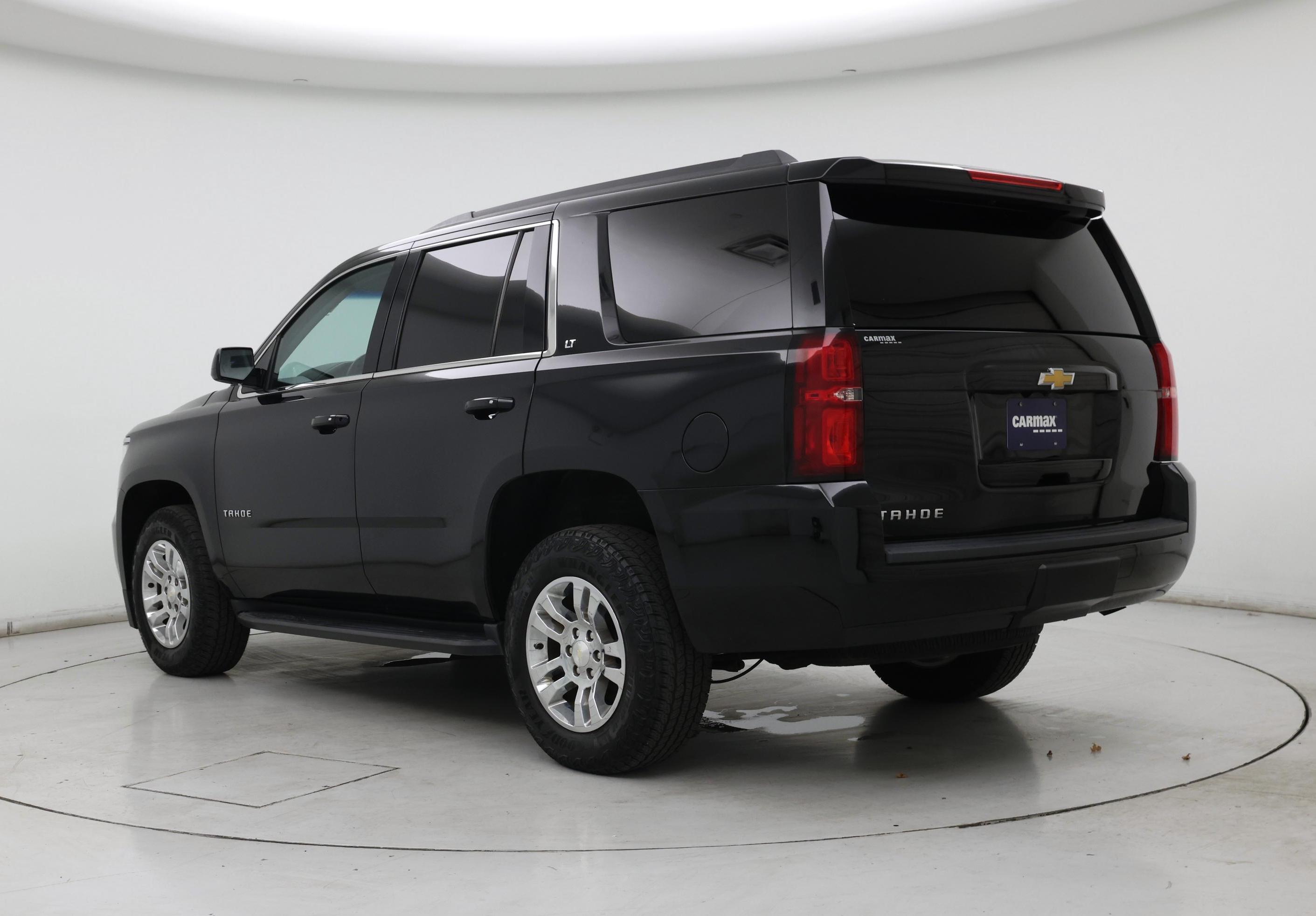 Thumbnail: 2019 Chevrolet Tahoe - 2