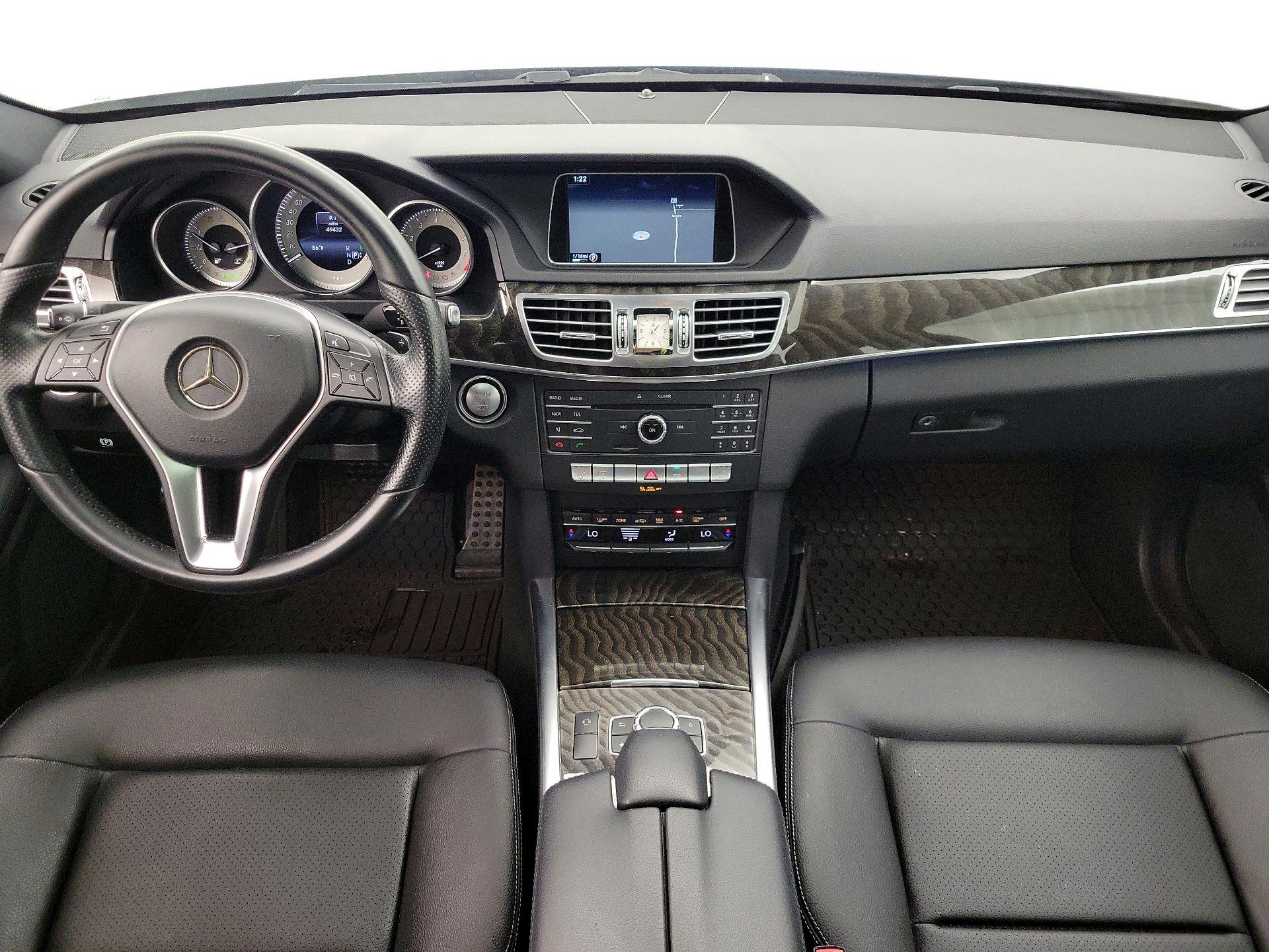 Thumbnail: 2016 Mercedes-Benz E-Class - 9