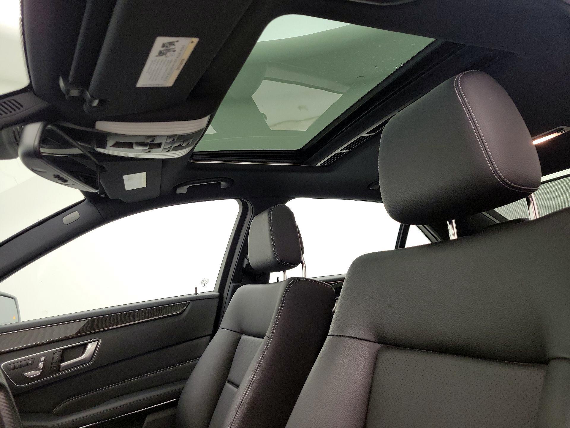 Thumbnail: 2016 Mercedes-Benz E-Class - 20