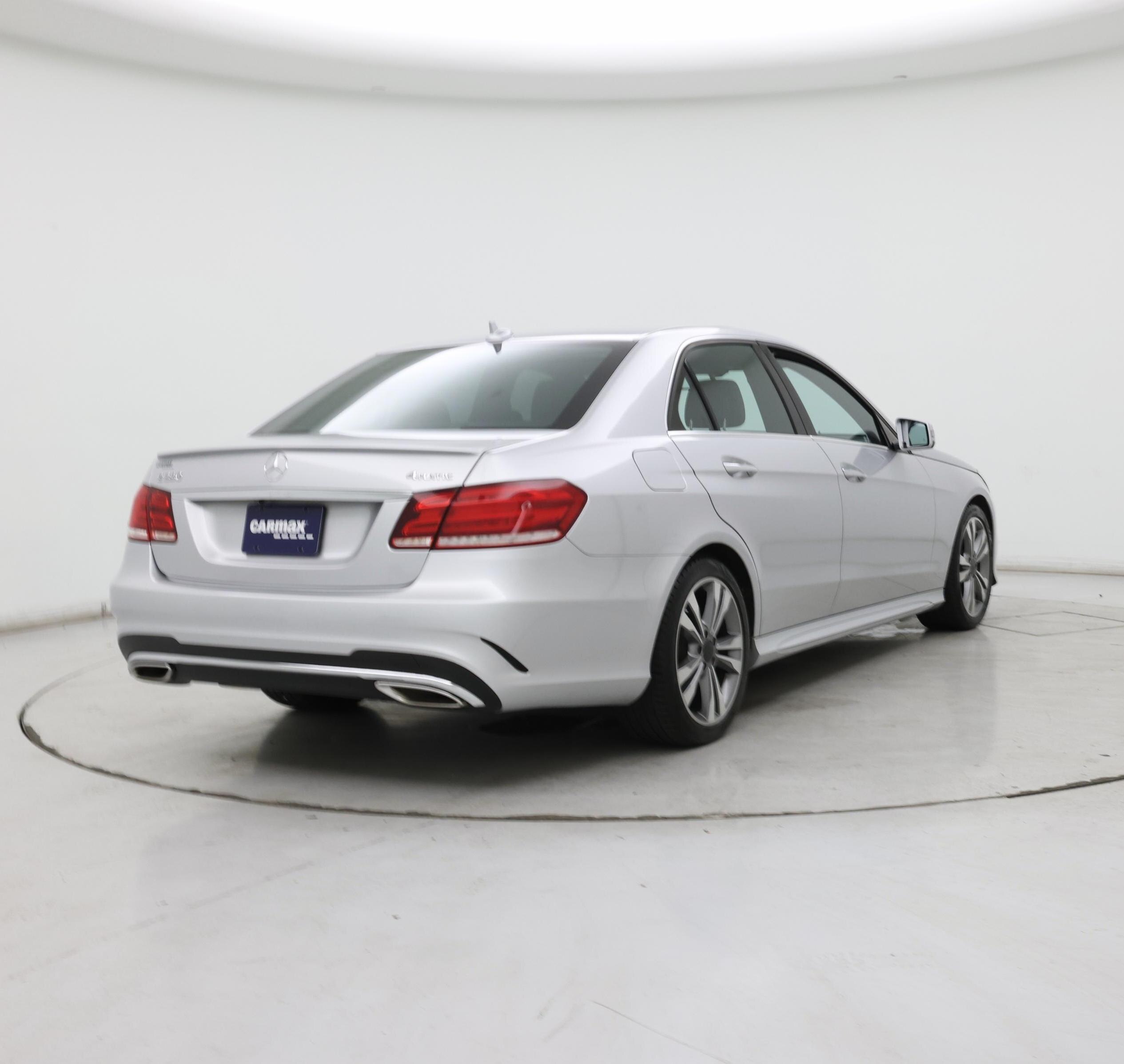 Thumbnail: 2016 Mercedes-Benz E-Class - 8