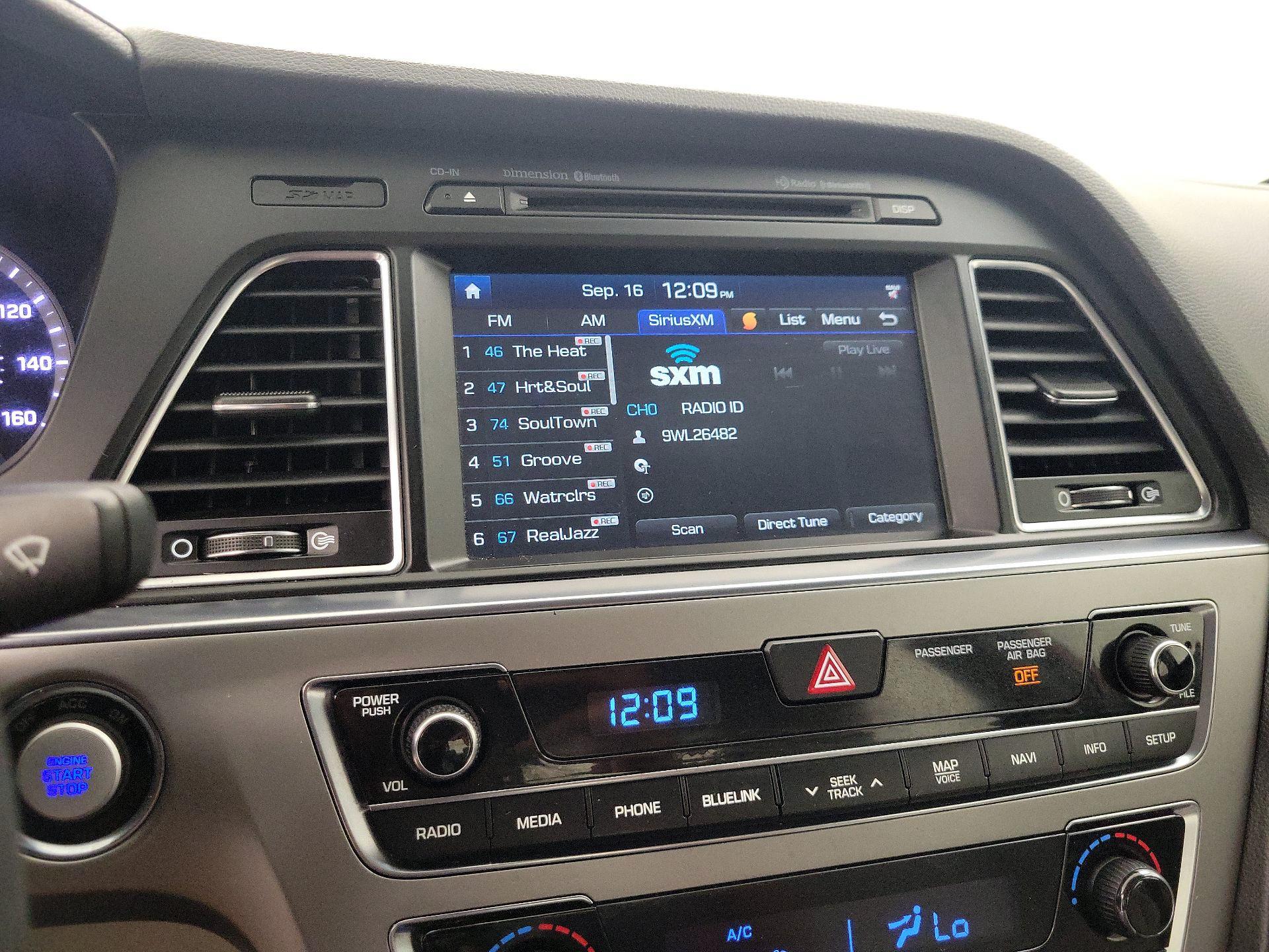Thumbnail: 2015 Hyundai Sonata - 16