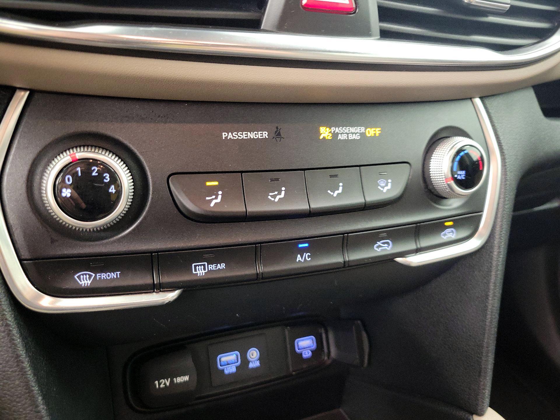 Thumbnail: 2020 Hyundai Santa Fe - 16