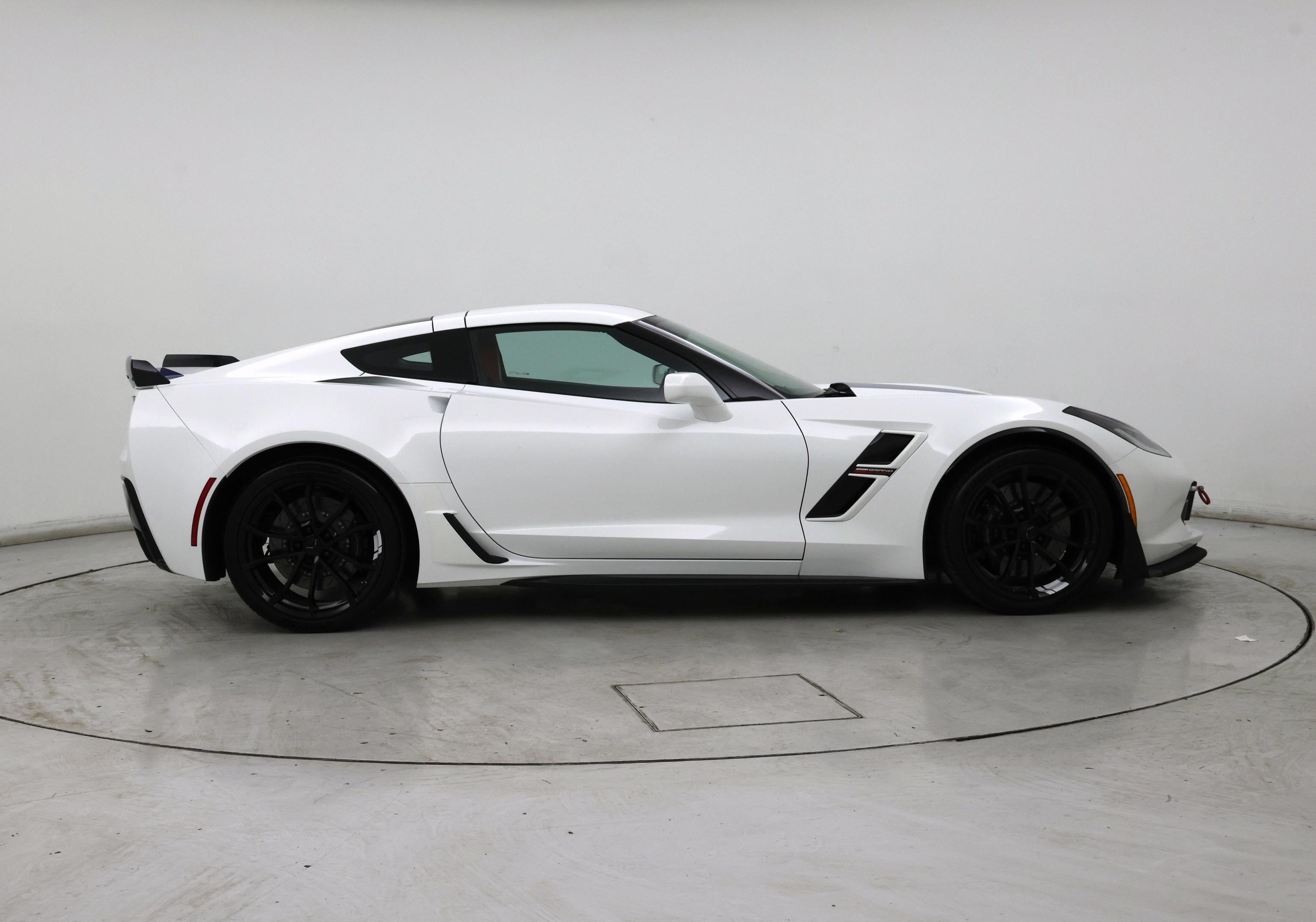 Thumbnail: 2017 Chevrolet Corvette - 7