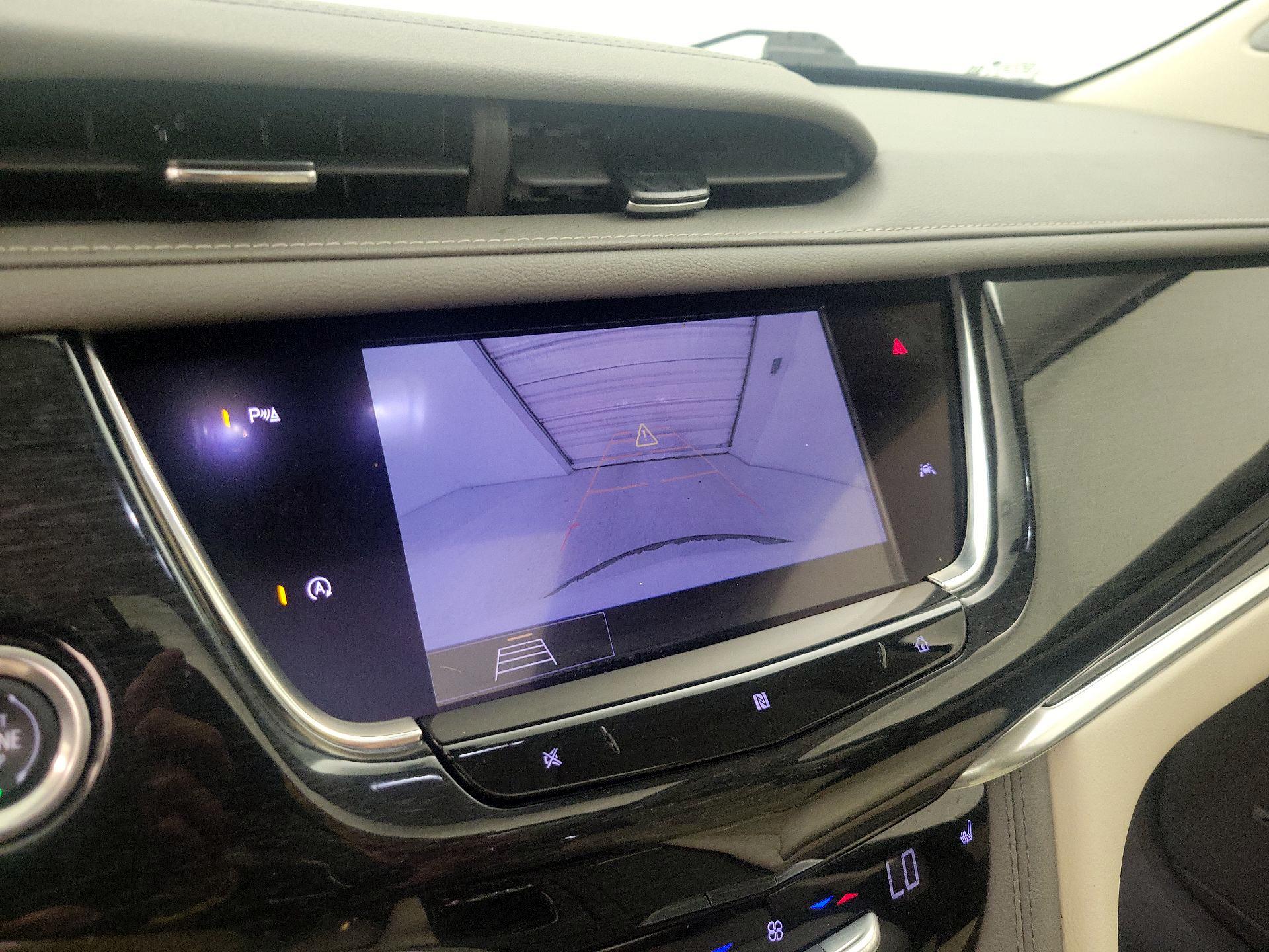 Thumbnail: 2020 Cadillac XT6 - 15
