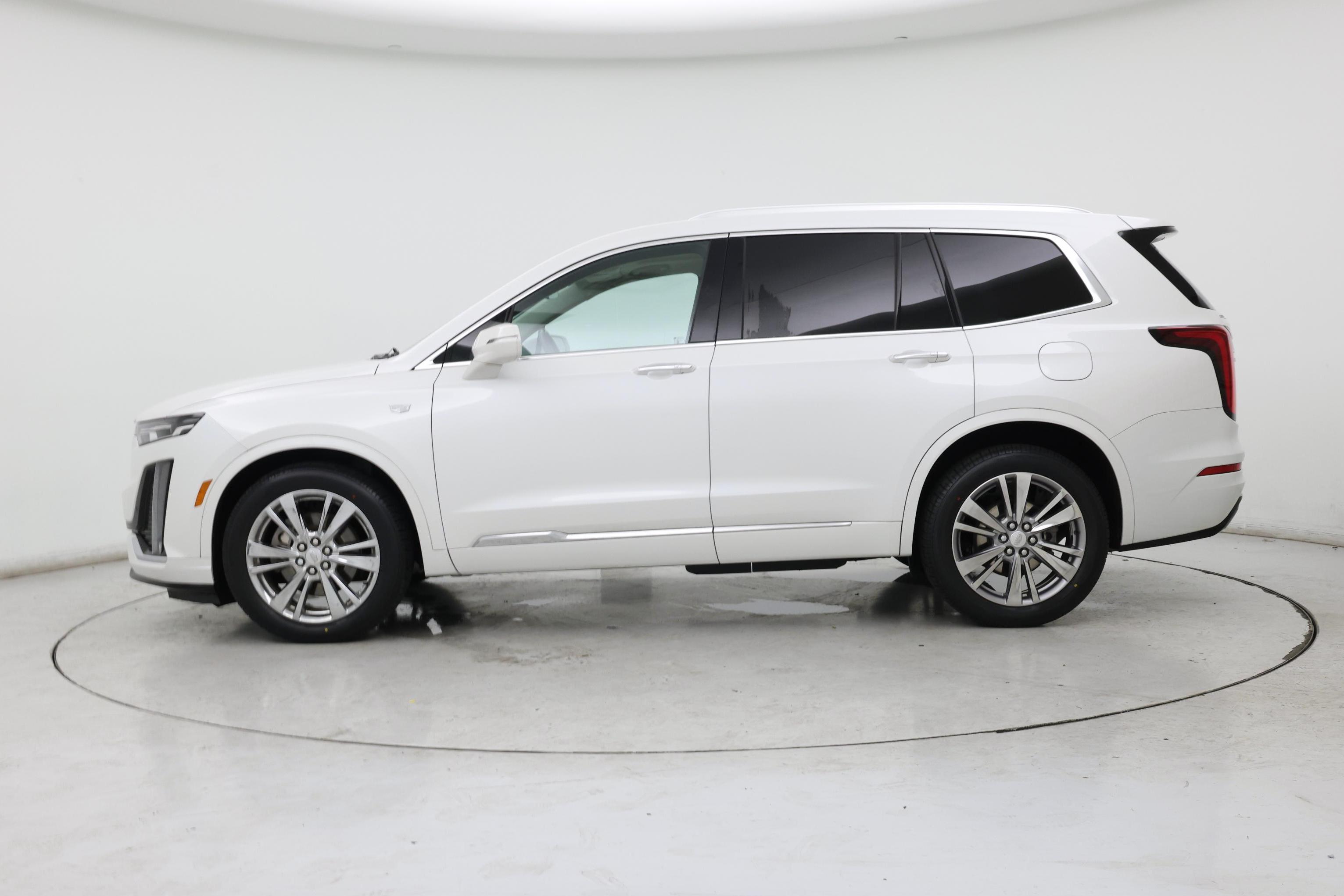 Thumbnail: 2020 Cadillac XT6 - 3