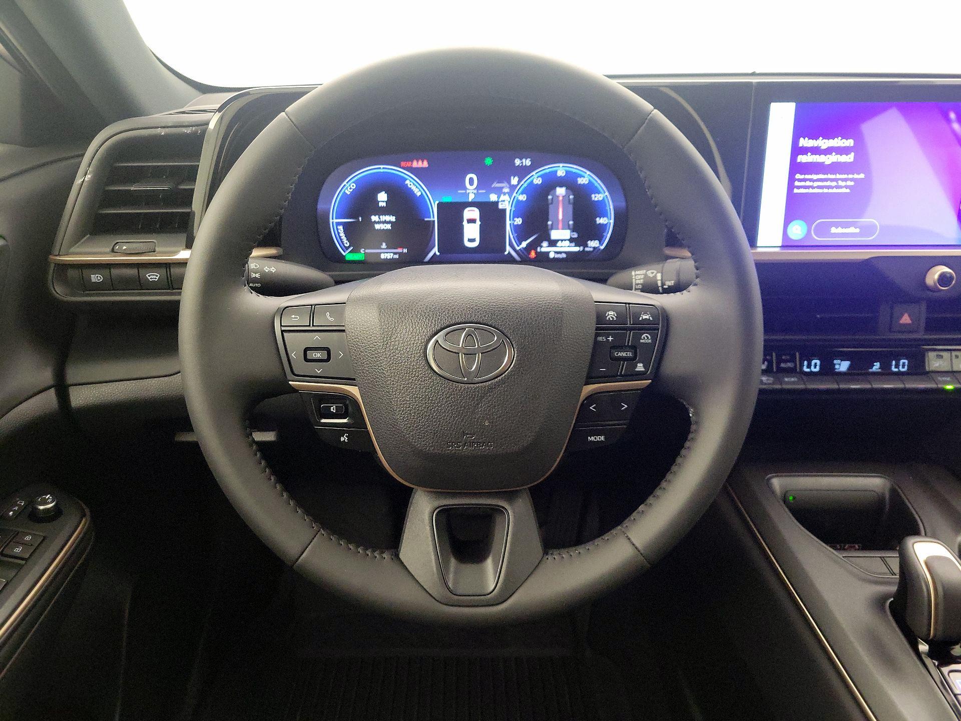 Thumbnail: 2023 Toyota Crown - 10